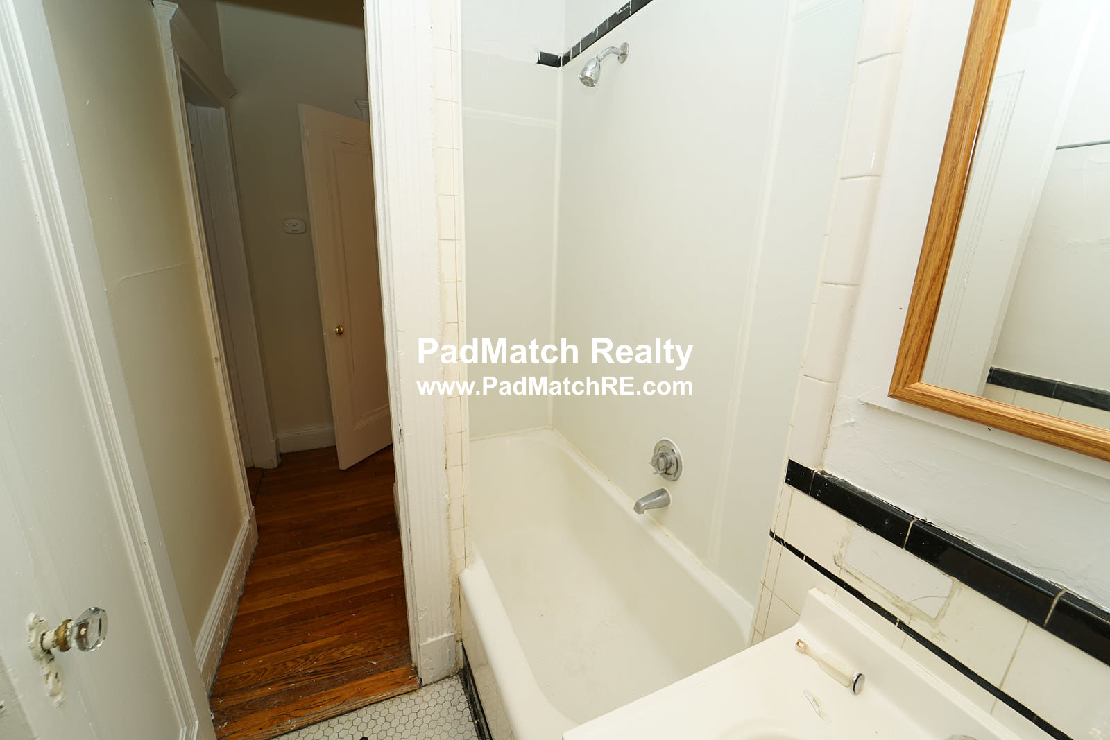 1810 Commonwealth Ave, Brighton