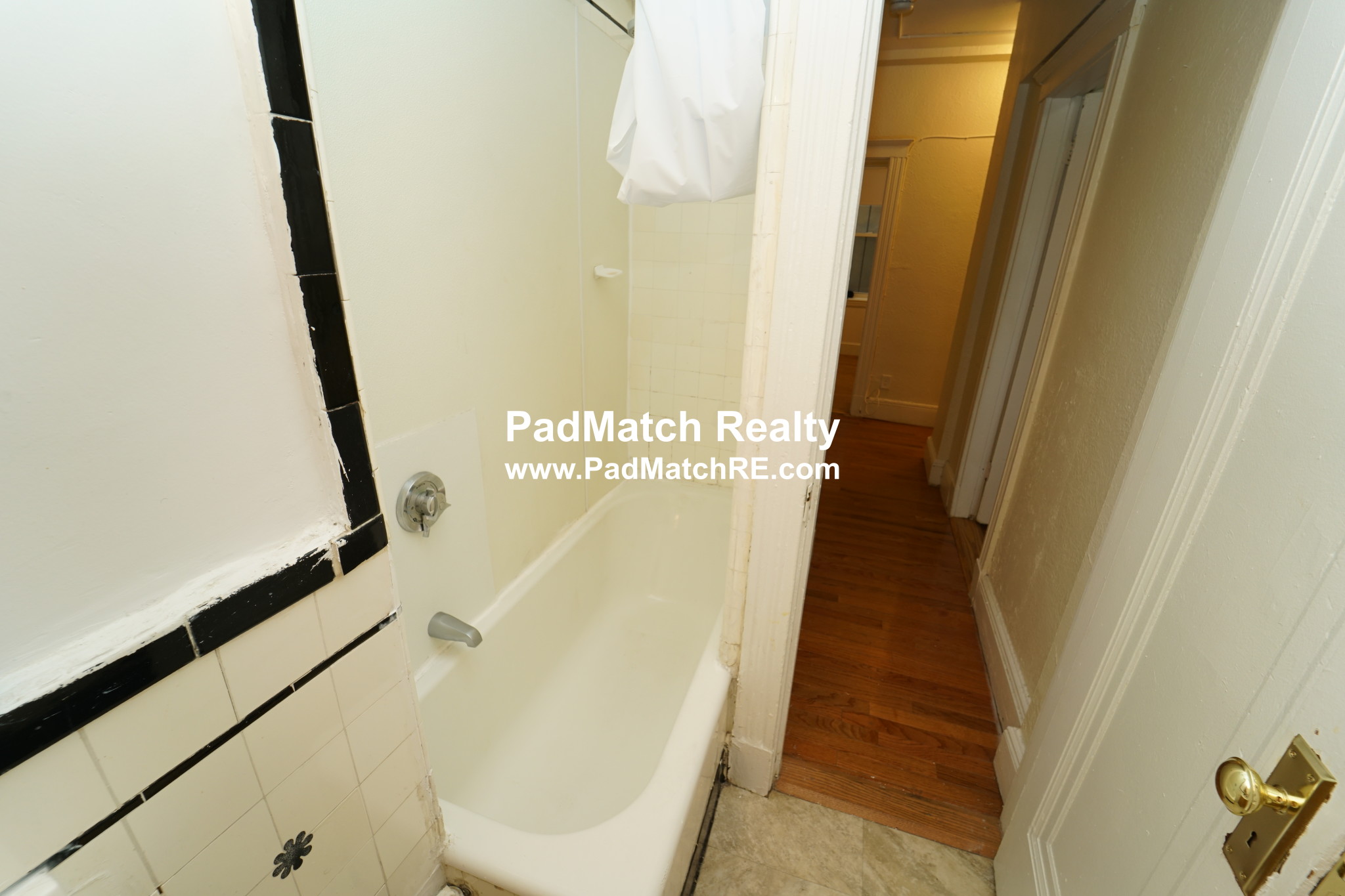 1810 Commonwealth Ave, Brighton