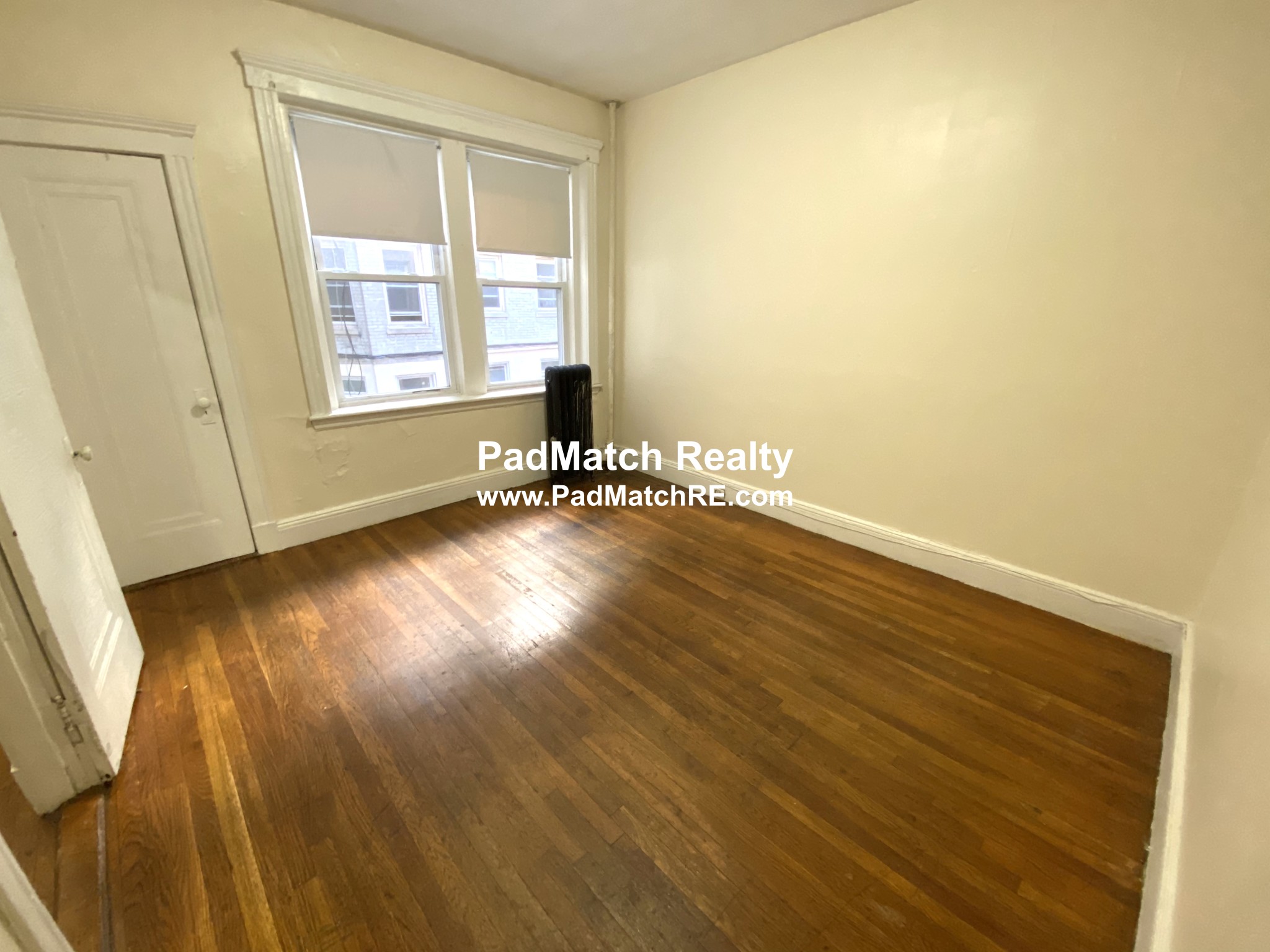 1 split bed, 1 bath apartment for rent at 1203 Boylston St Unit 5, Fenway — photo 7 of 10