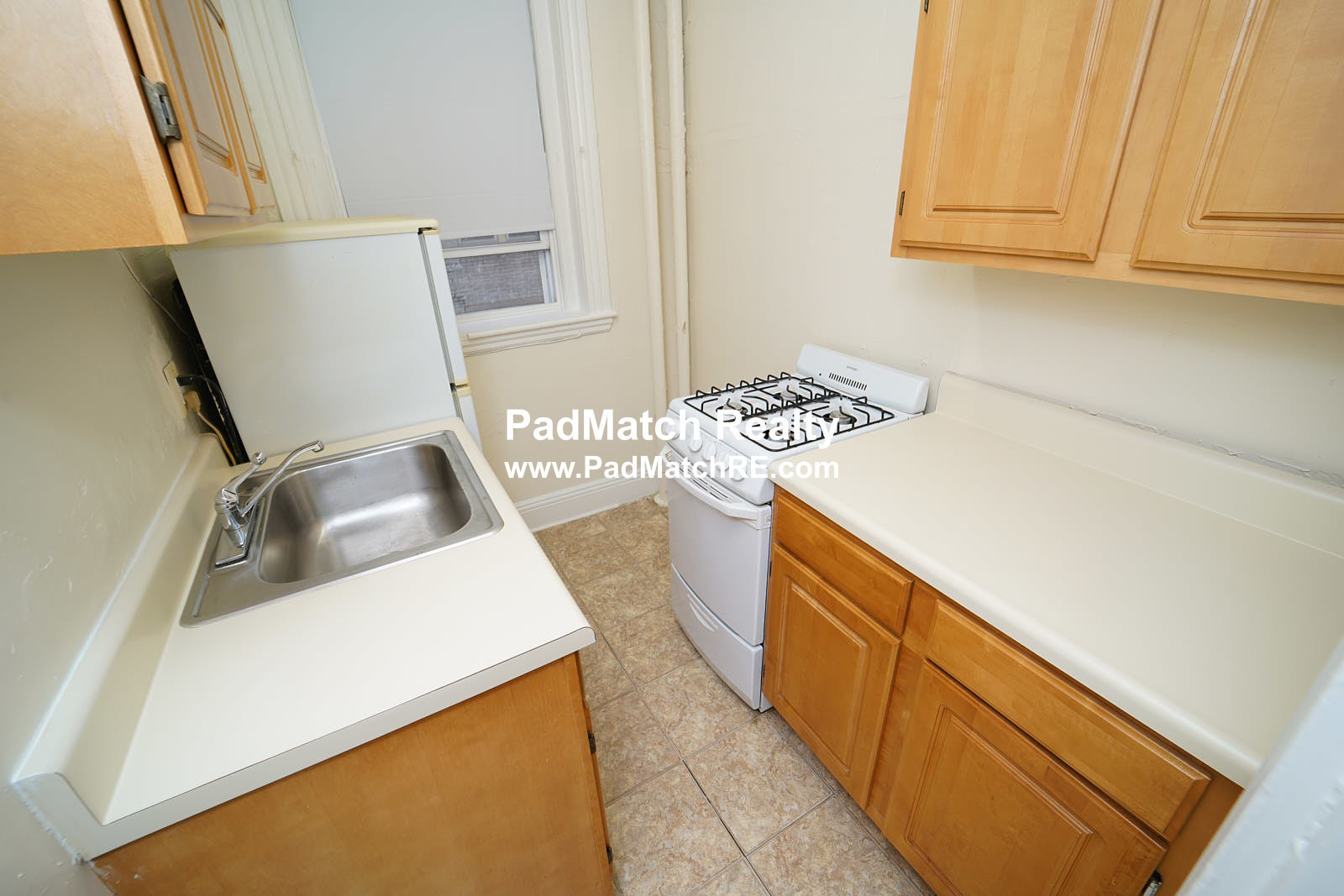 Studio bed, 1 bath apartment for rent at 1209 Boylston St Unit 26, Fenway — photo 5 of 13