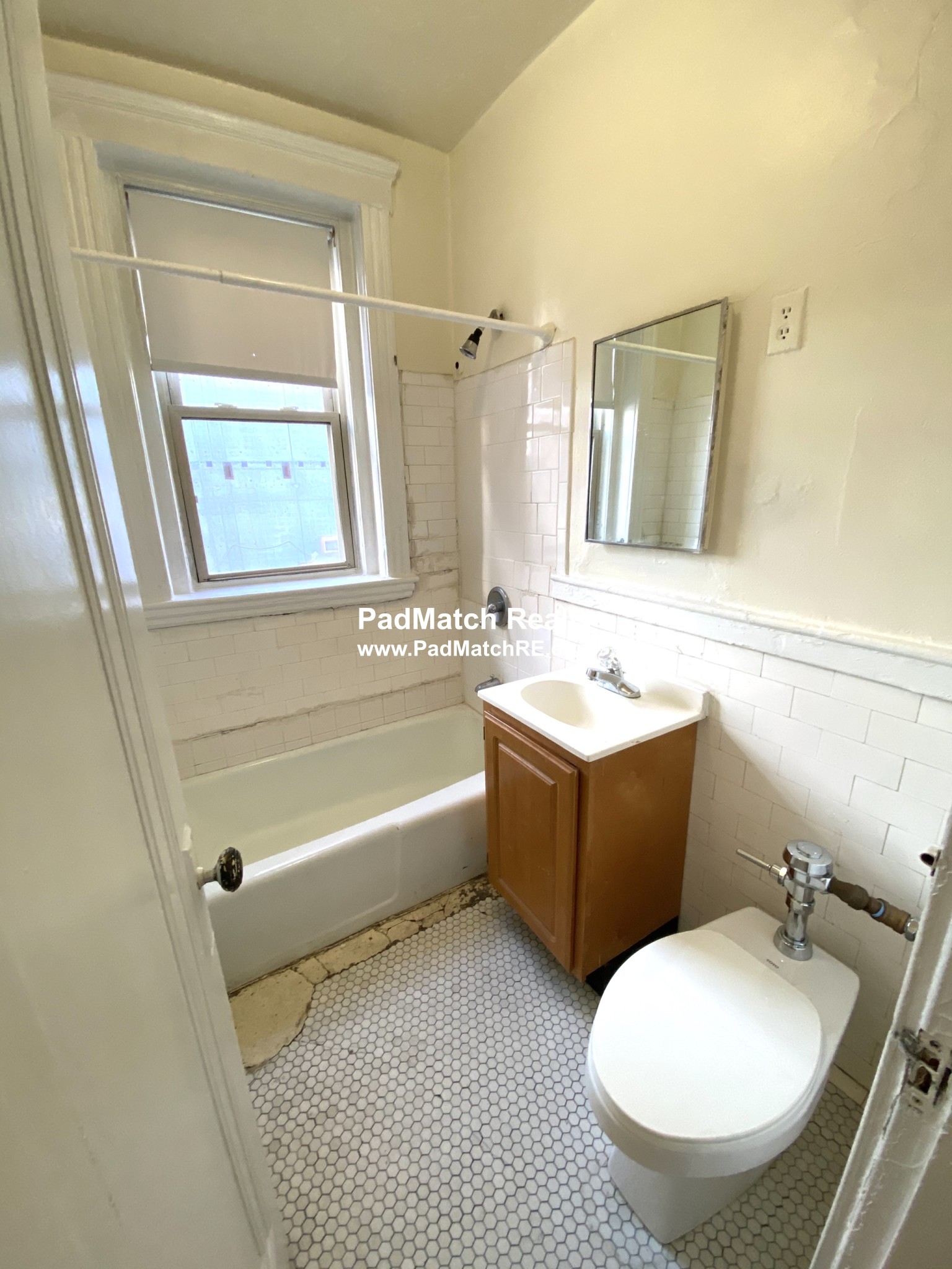 1 bed, 1 bath apartment for rent at 1209 Boylston St Unit 54, Fenway — photo 9 of 10