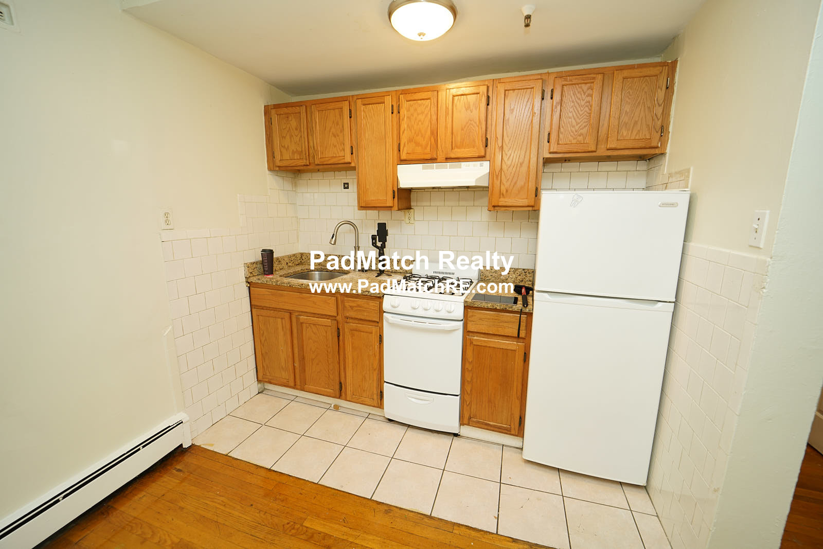 Photo 12 of 56 Queensberry St. Unit G4
