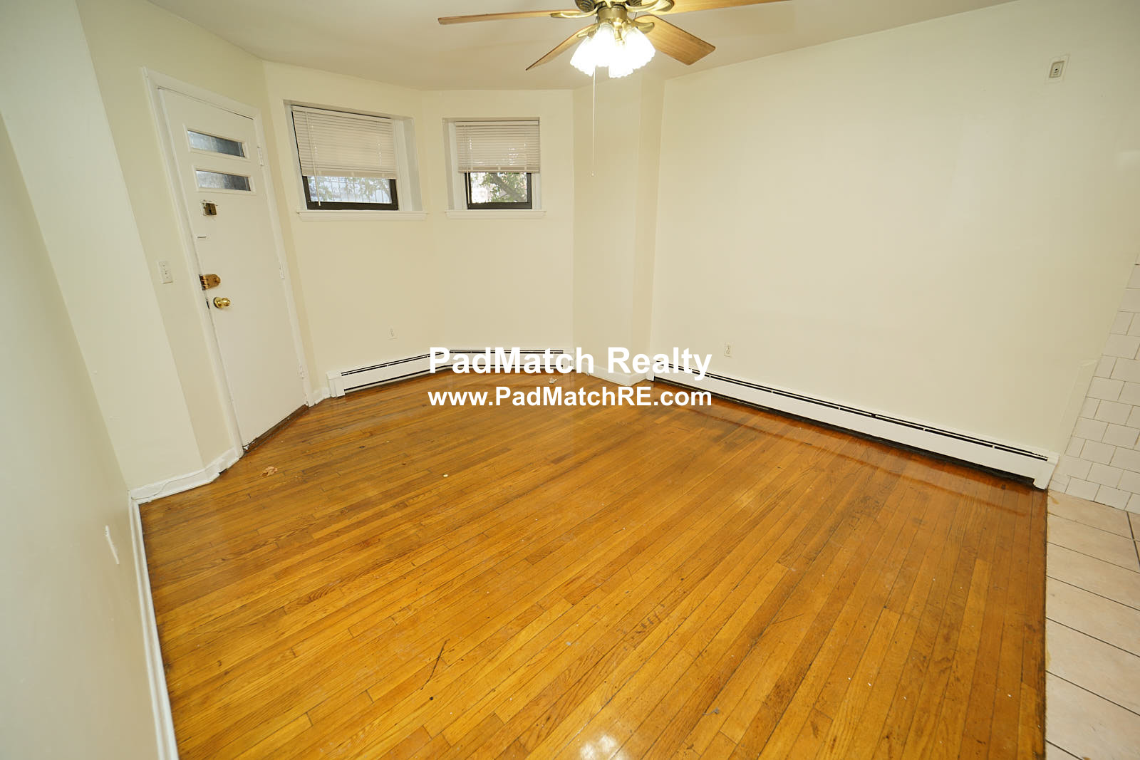 Photo 10 of 56 Queensberry St. Unit G4