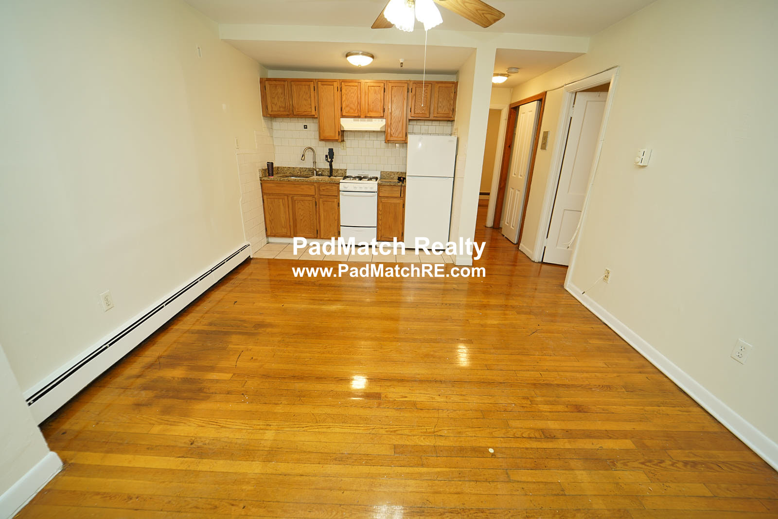 Photo 11 of 56 Queensberry St. Unit G4