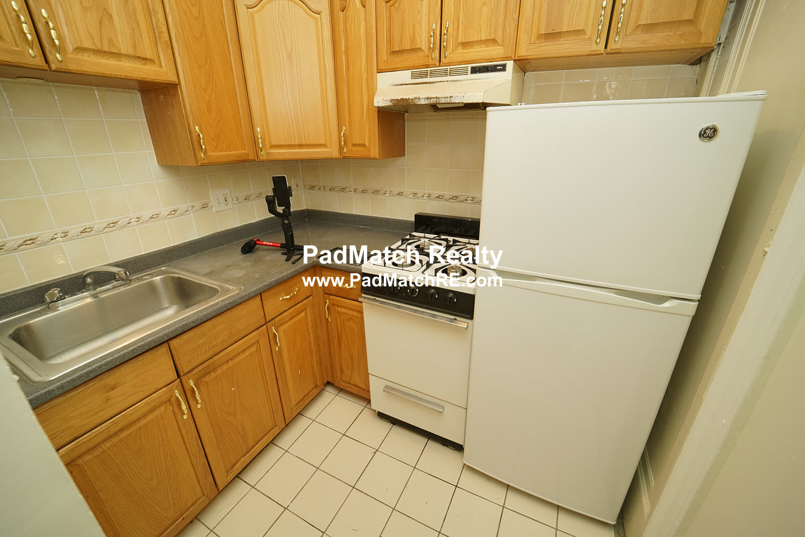 Studio bed, 1 bath apartment for rent at 56 Queensberry St Unit 9, Fenway — photo 3 of 11
