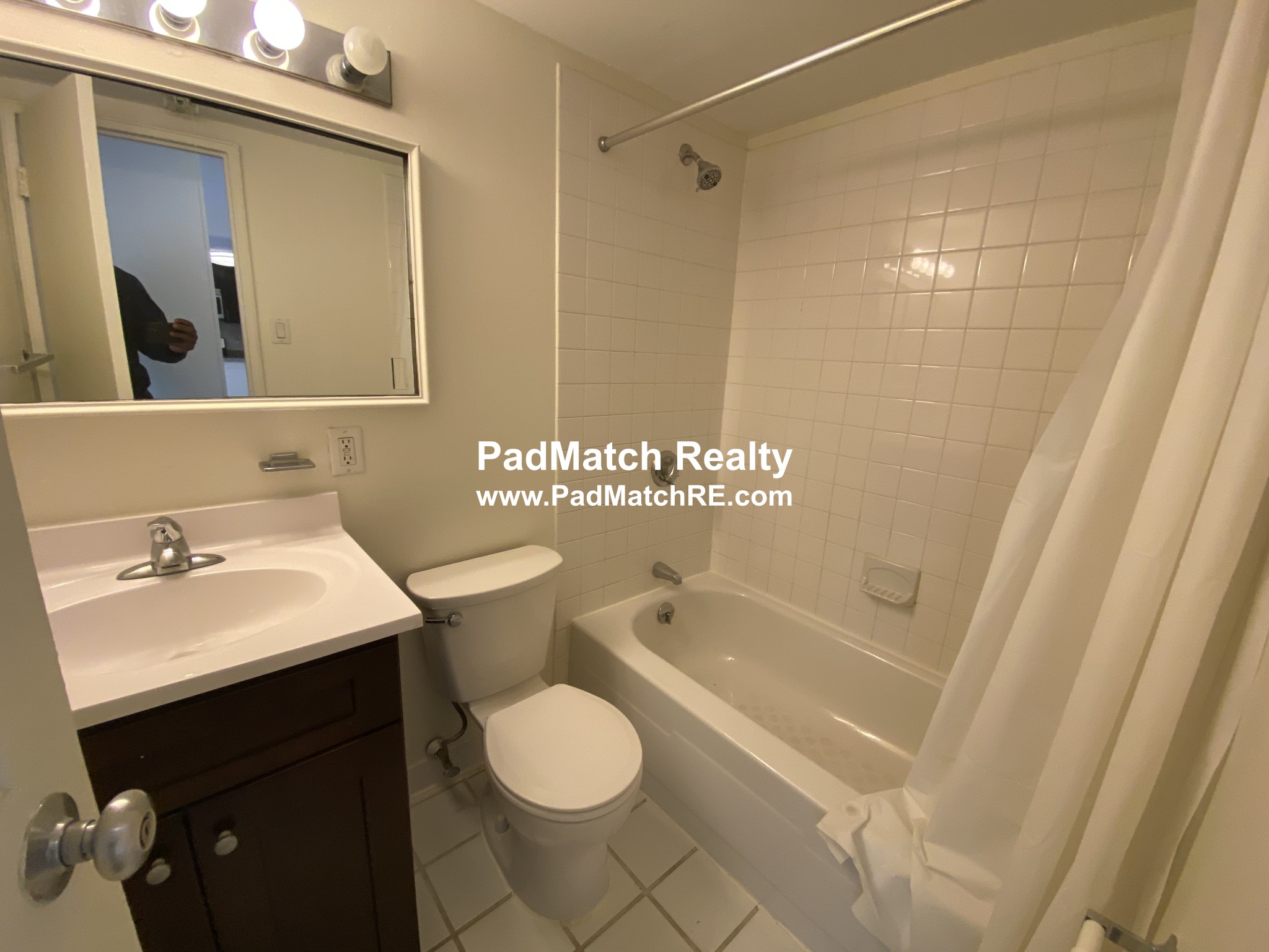 175 Freeman St, North Brookline