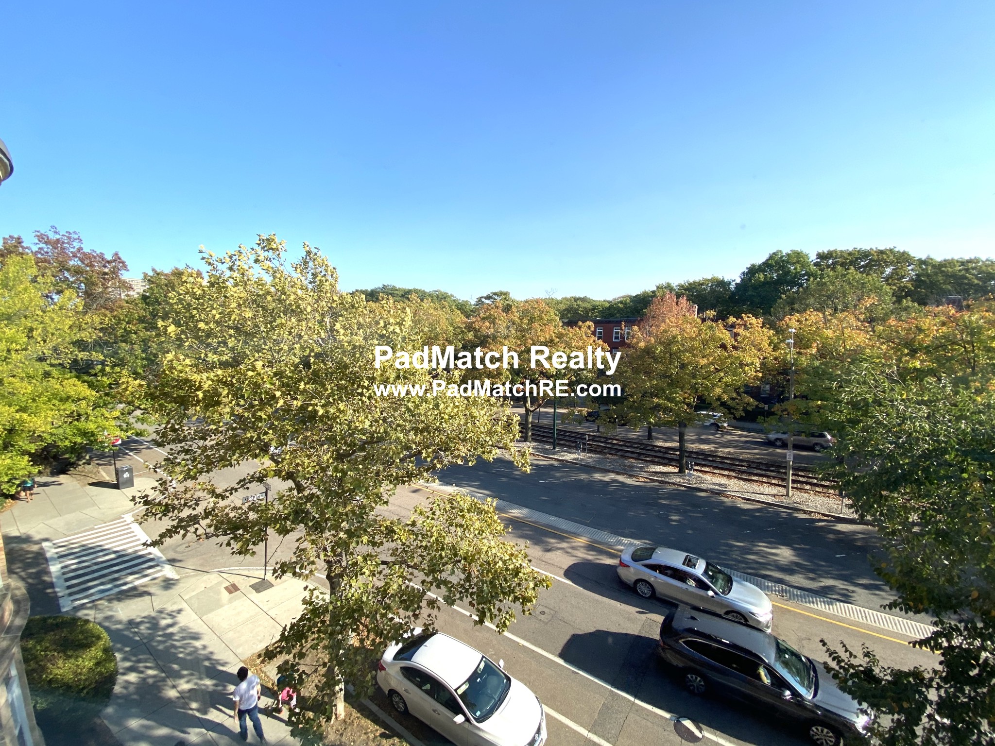 1822 Beacon St, Washington Square