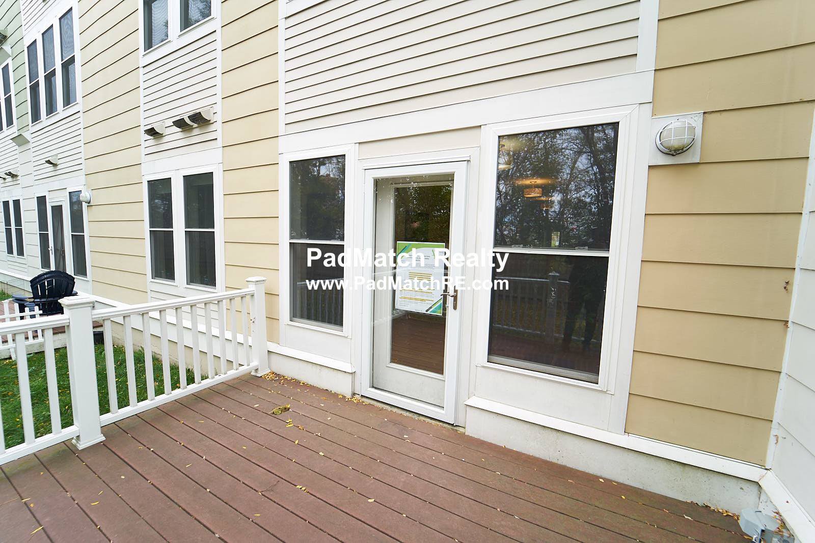 87 New St, Neighborhood Nine