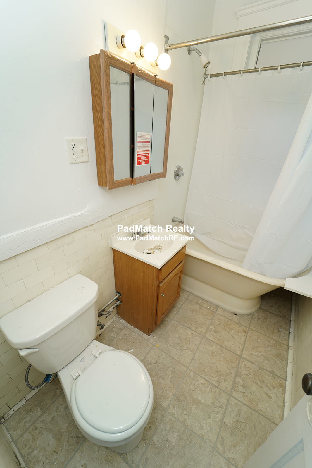 https://ygl-photos.s3.us-west-004.backblazeb2.com/8055W5fa429b2348f5.jpg
