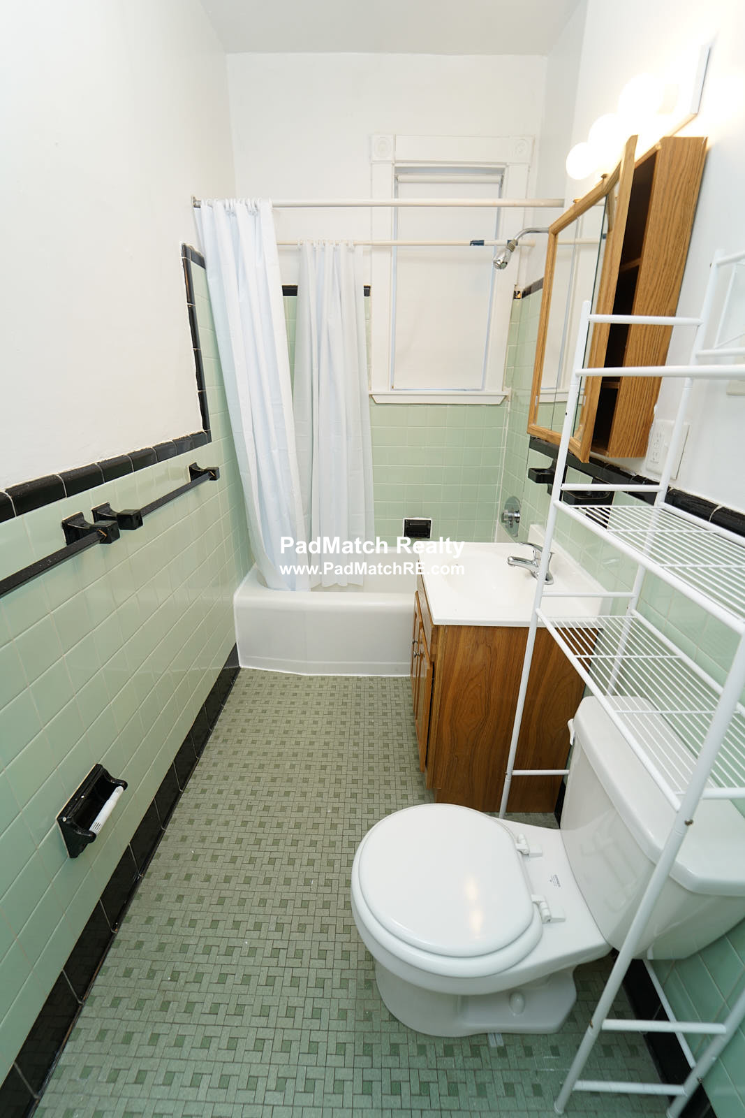 1595 Beacon St, Brookline