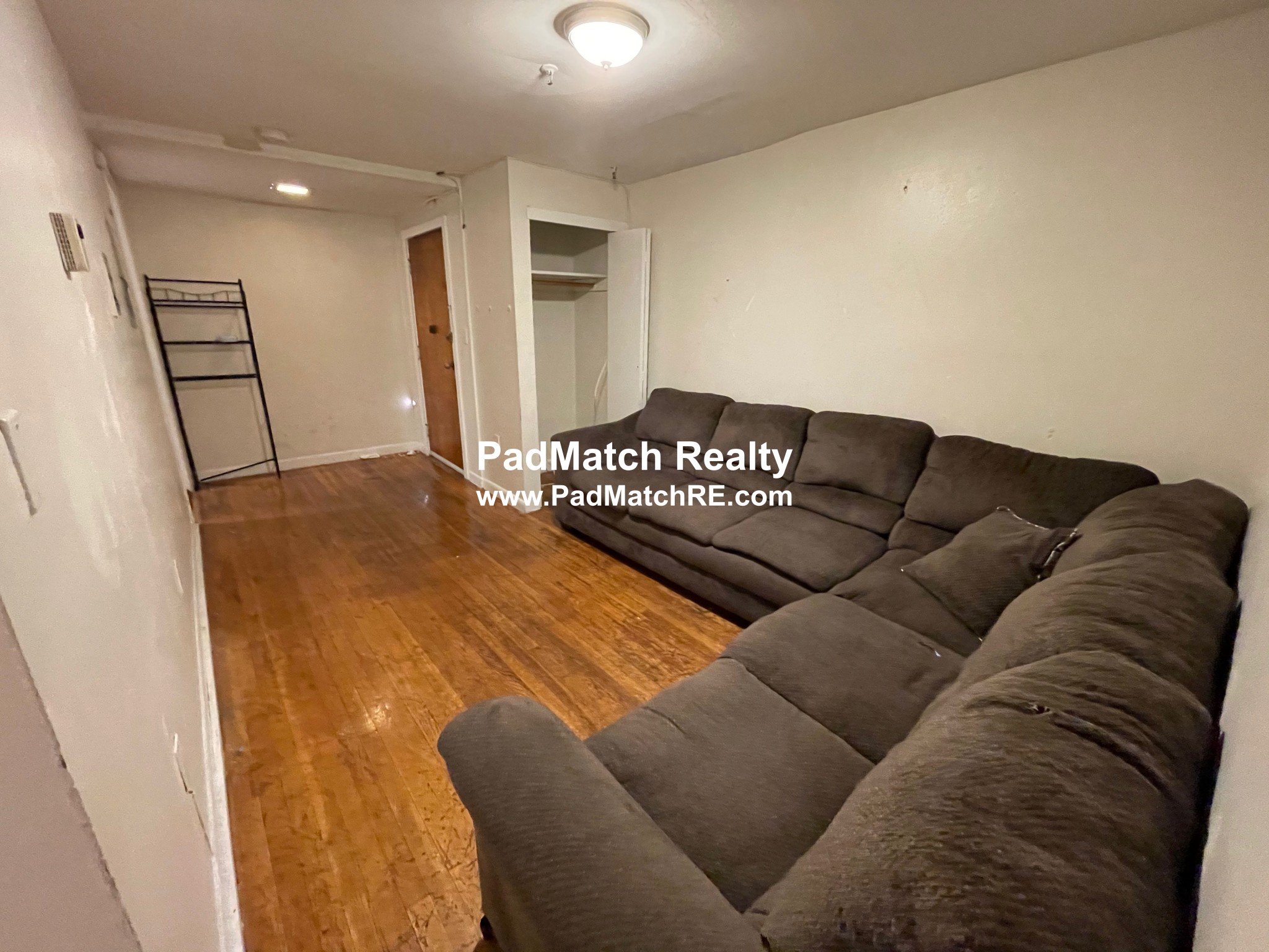 56 Queensberry St, Fenway