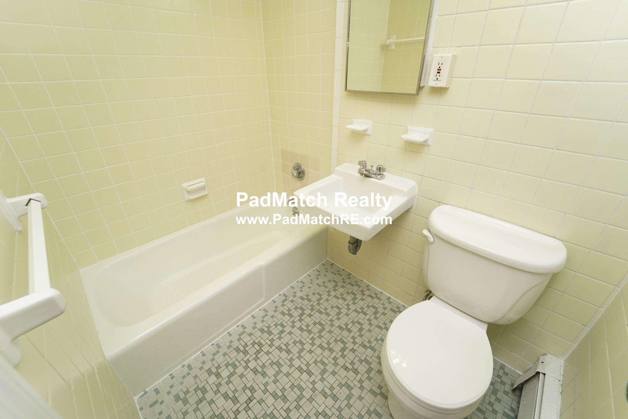 82 South Huntington Ave, Mission Hill