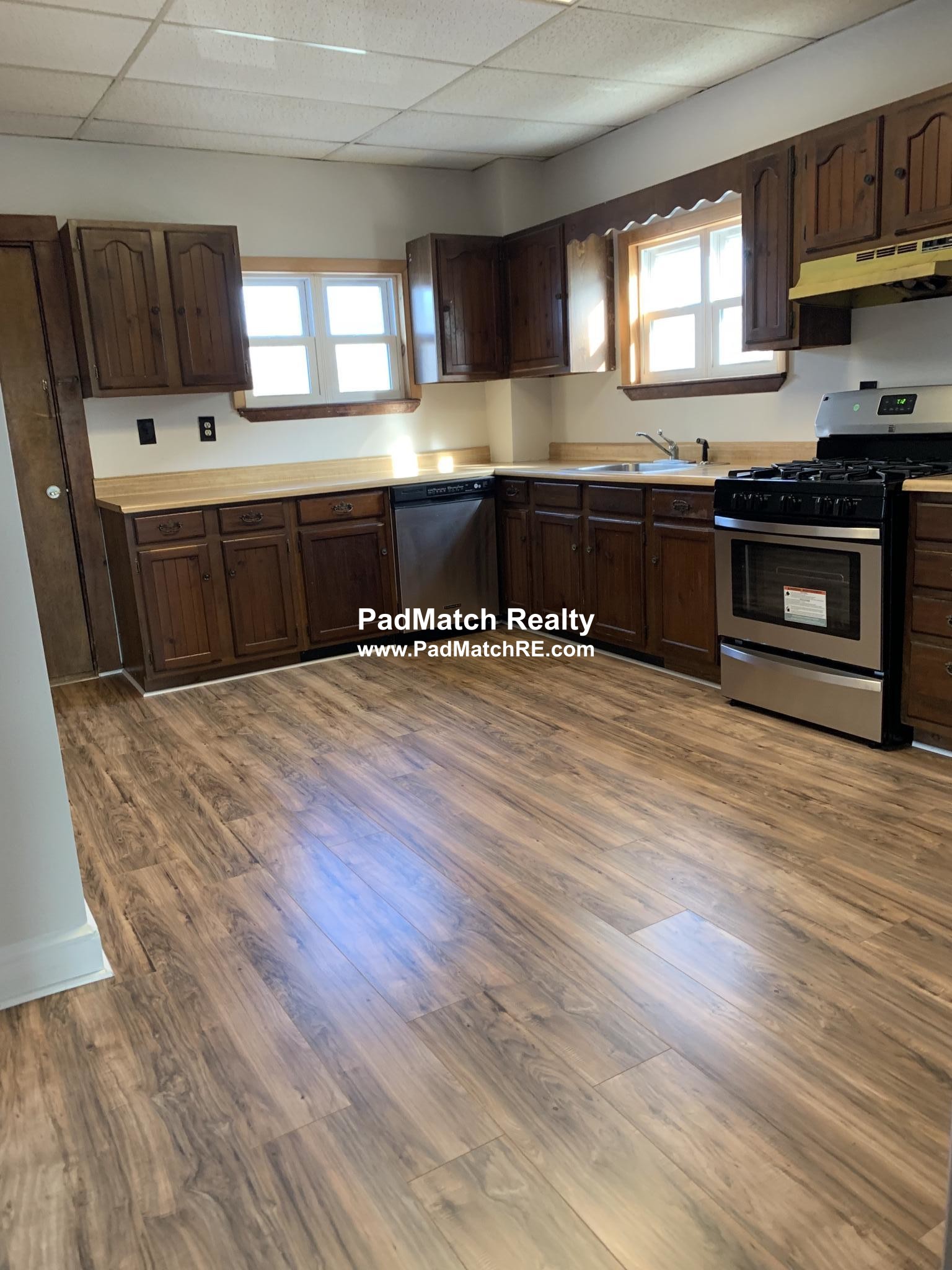 26 Harbor View St, Dorchester