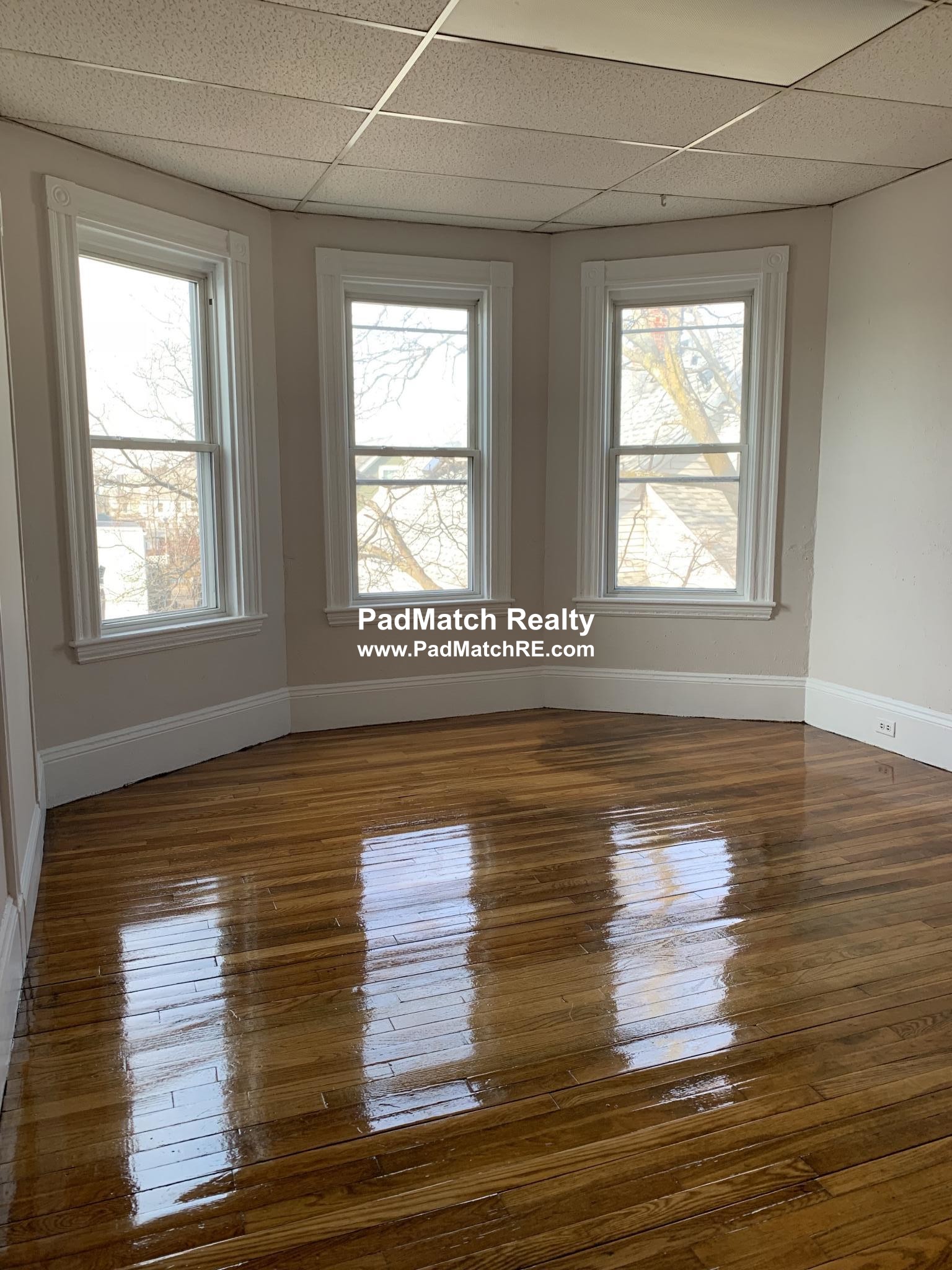 26 Harbor View St, Dorchester