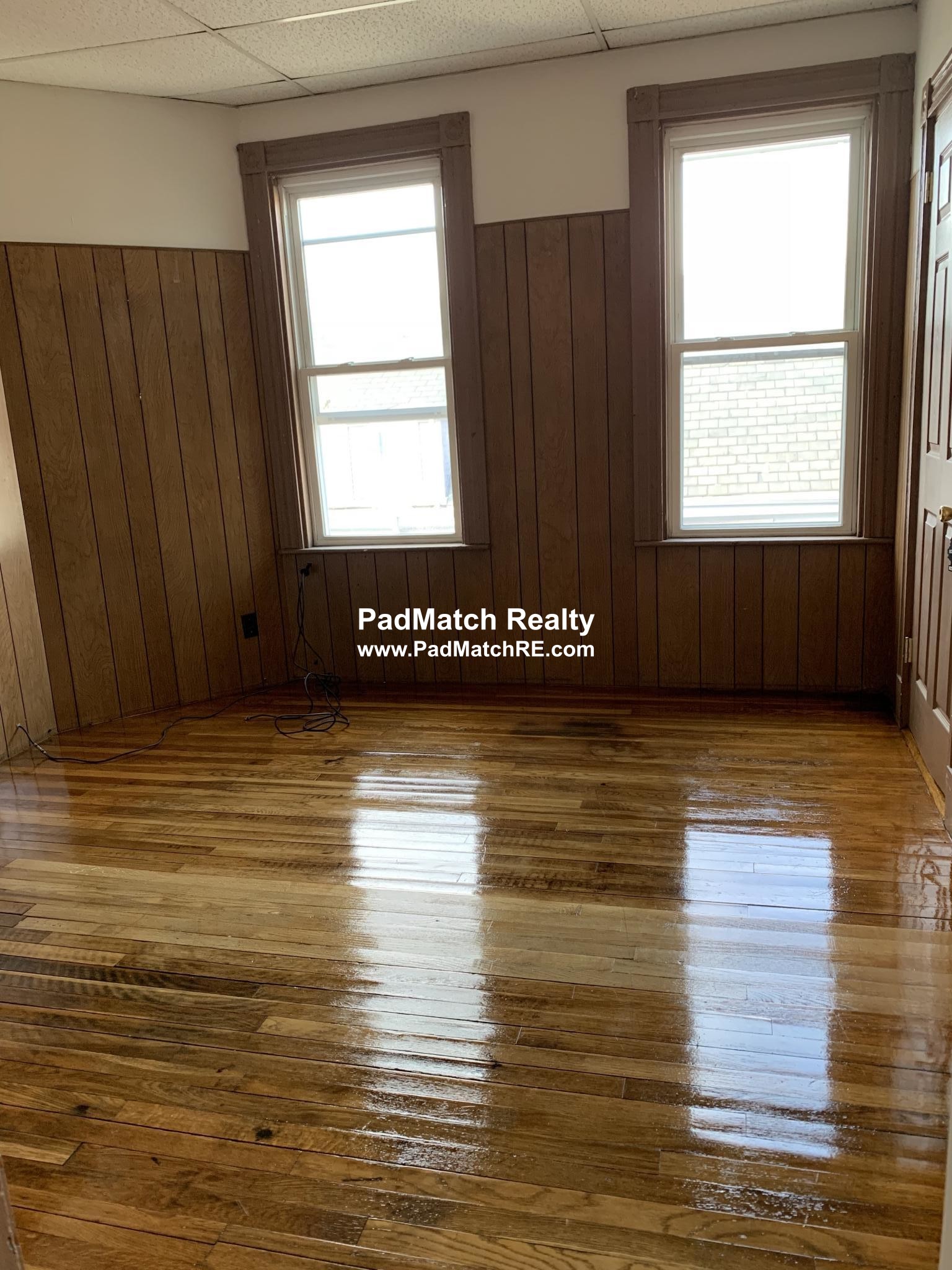 26 Harbor View St, Dorchester