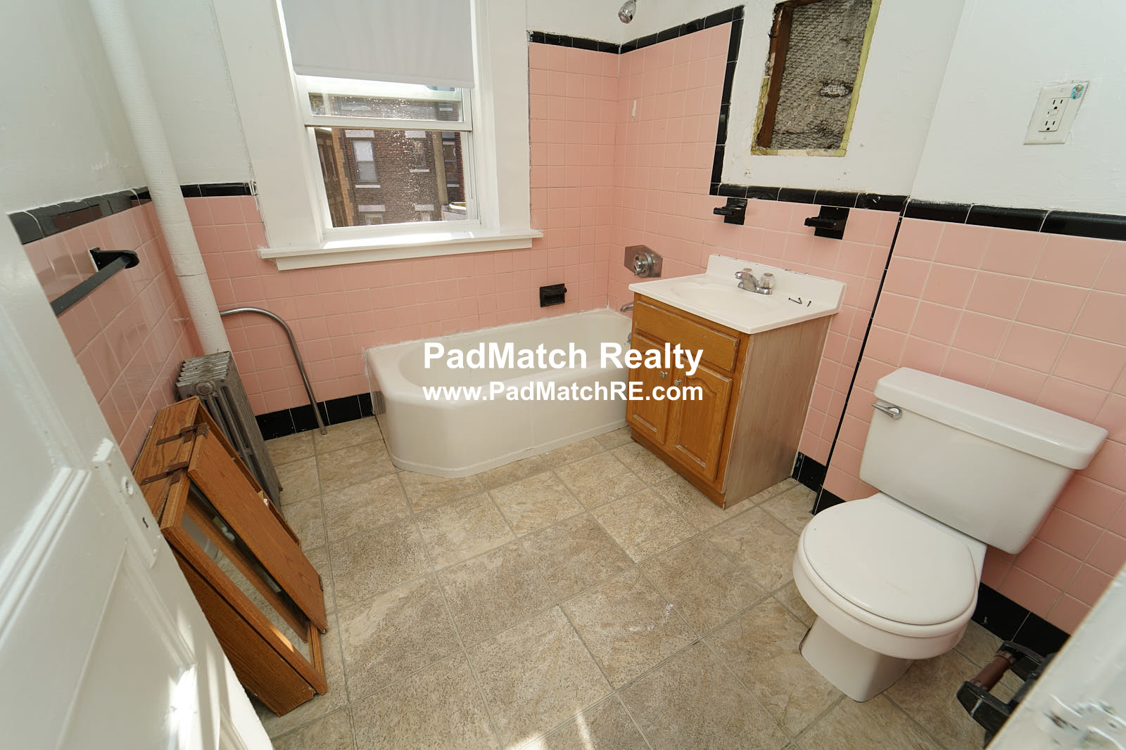 1595 Beacon St, Washington Square