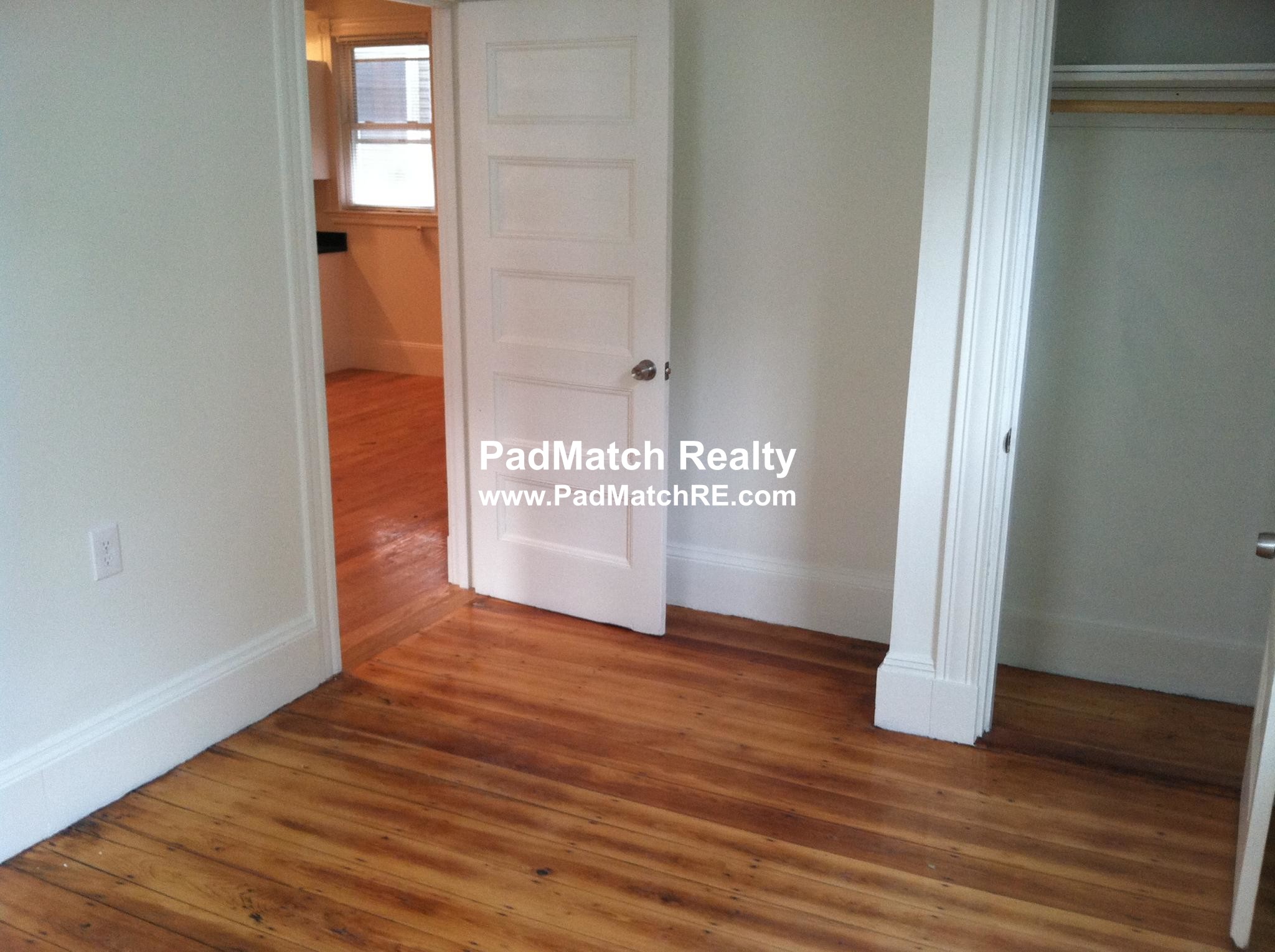 3 bed, 1 bath apartment for rent at 4 Weld Ave Unit 3, Roxbury — photo 6 of 11
