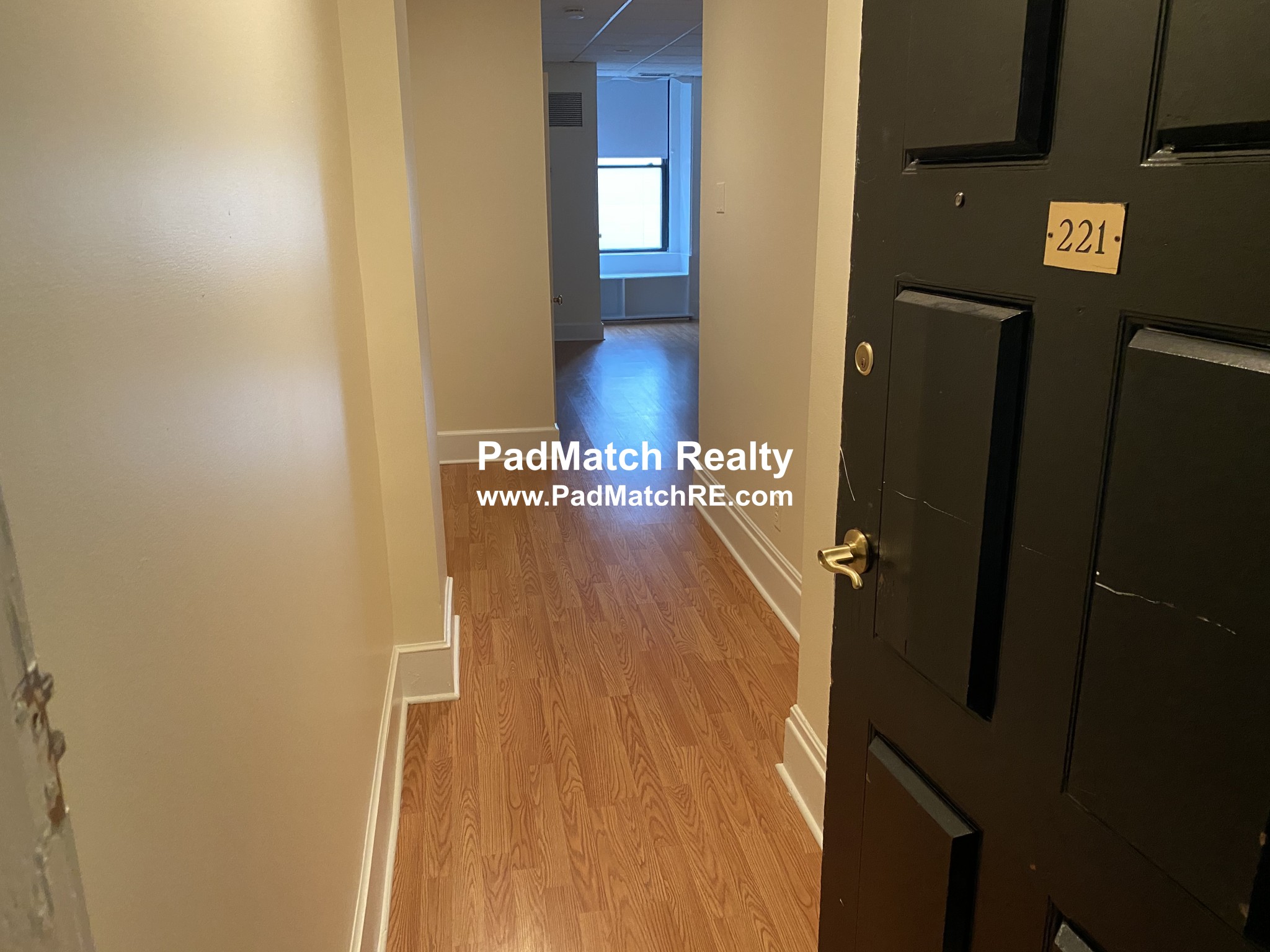 62 Boylston St, Downtown