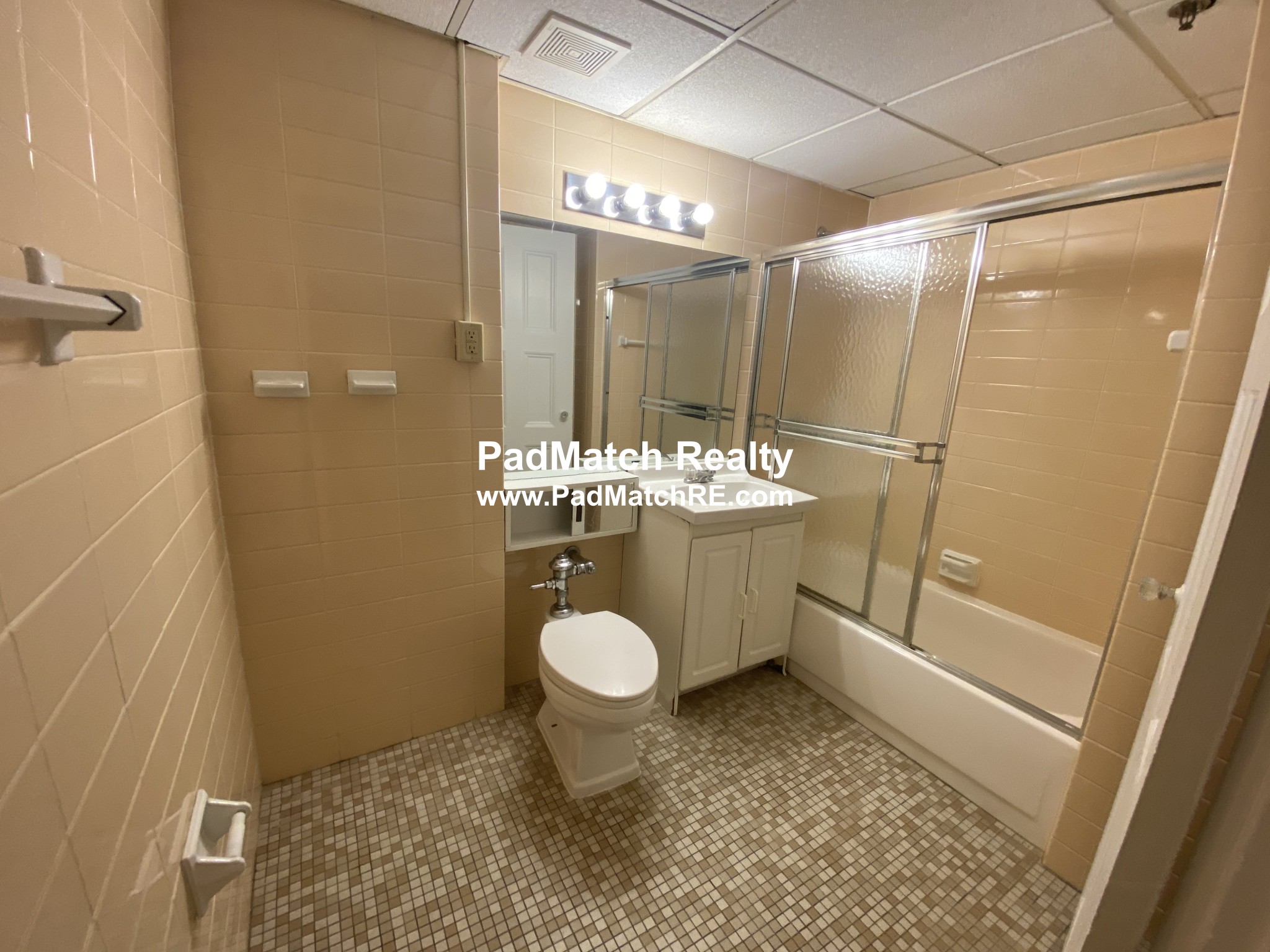 62 Boylston St, Back Bay