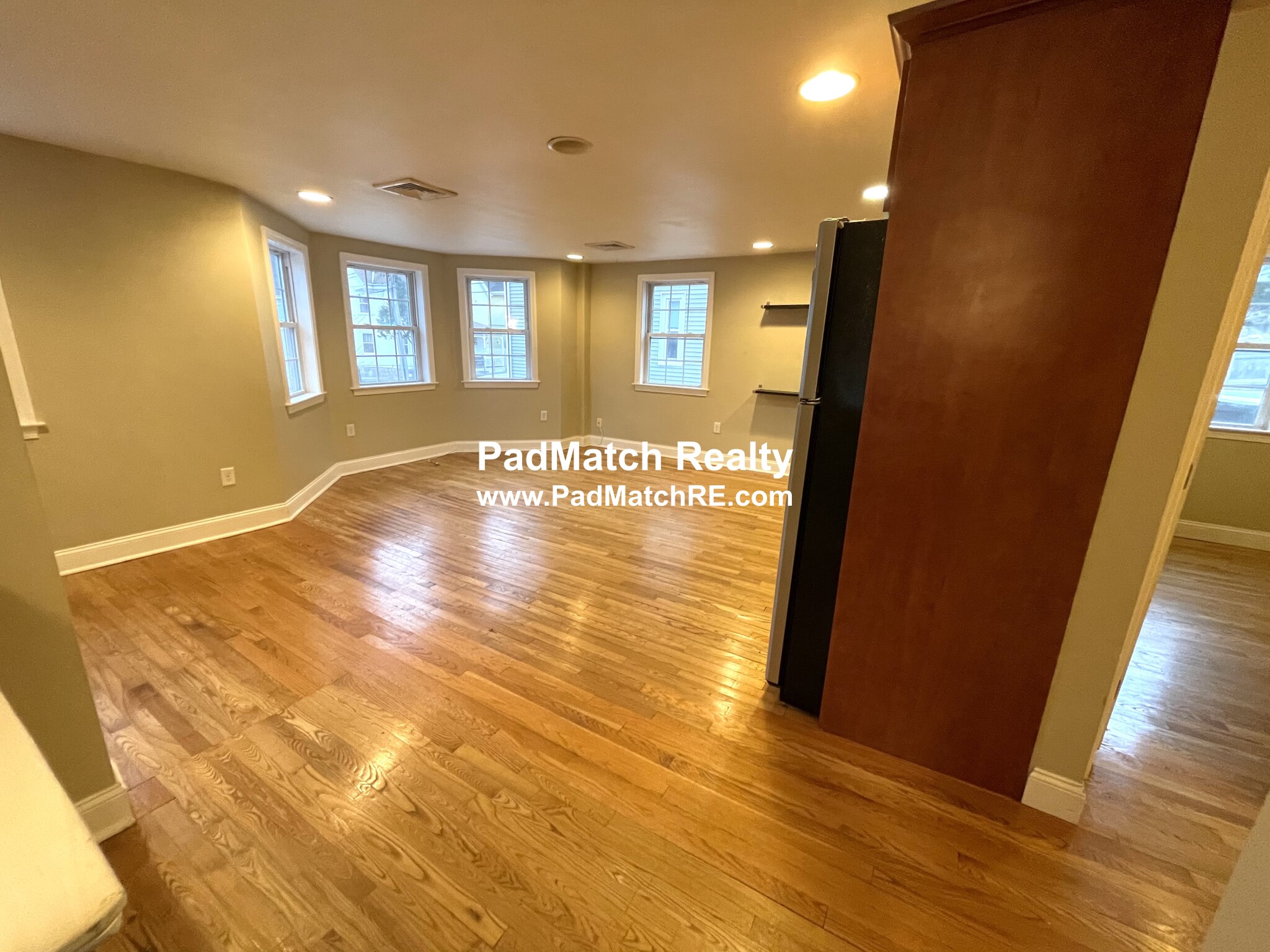 57 Day St, Jamaica Plain