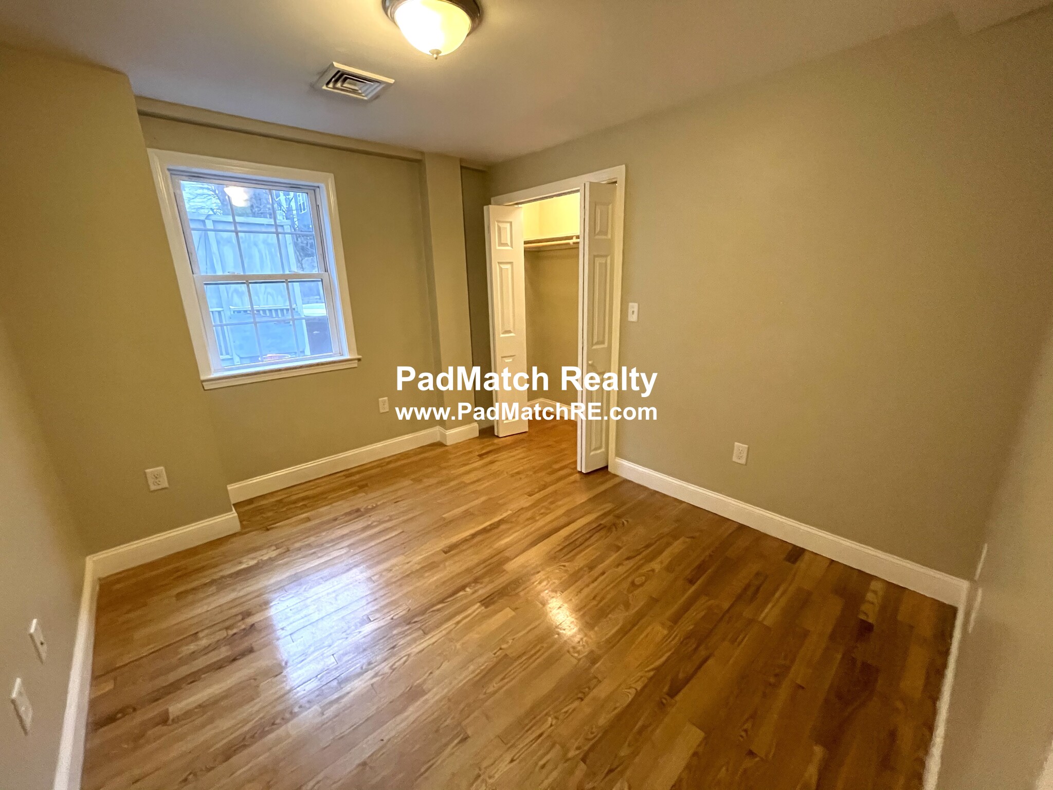 57 Day St, Jamaica Plain