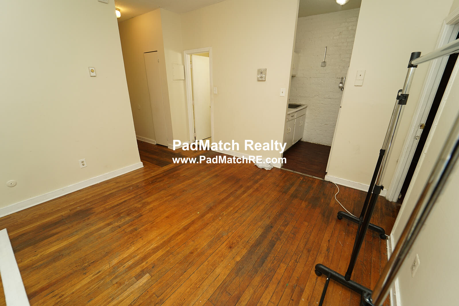 894 Huntington Ave, Mission Hill