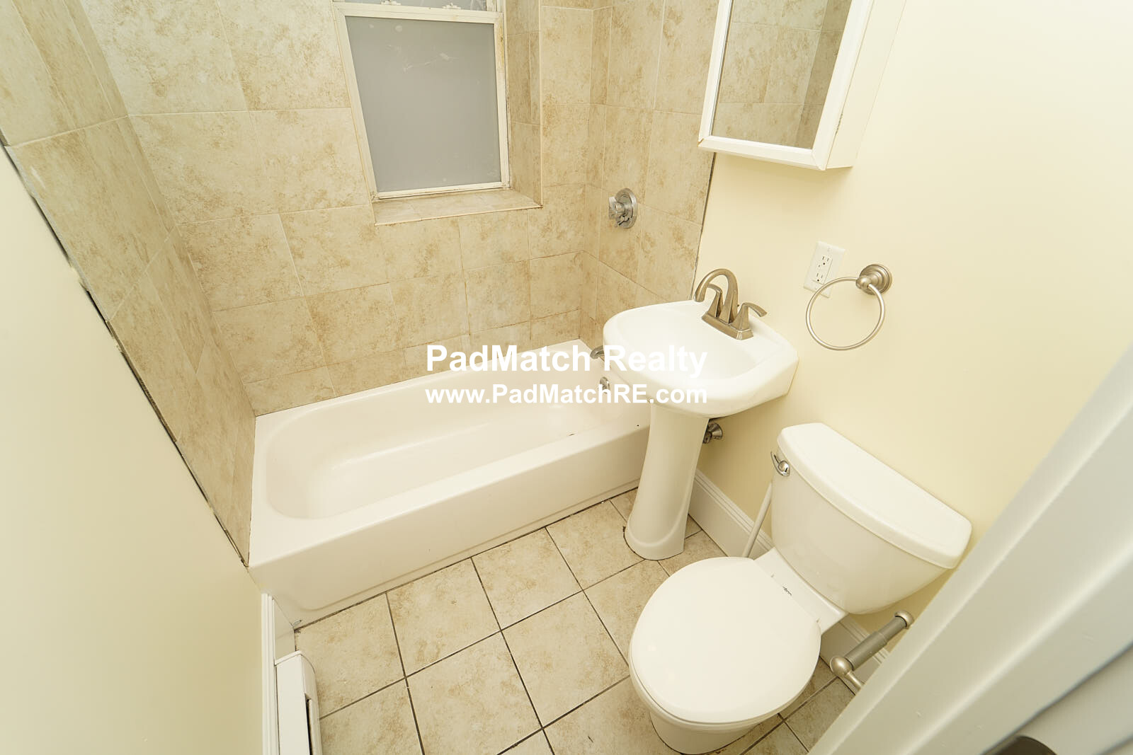 887 Huntington Ave, Mission Hill