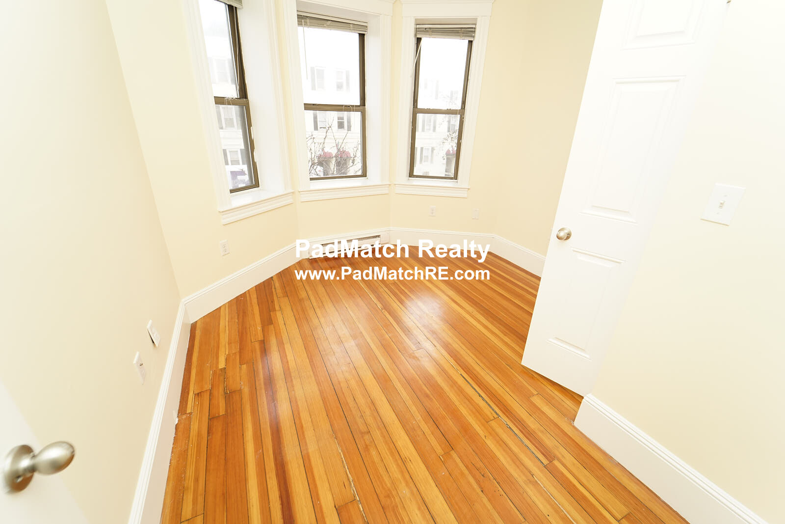 887 Huntington Ave, Mission Hill