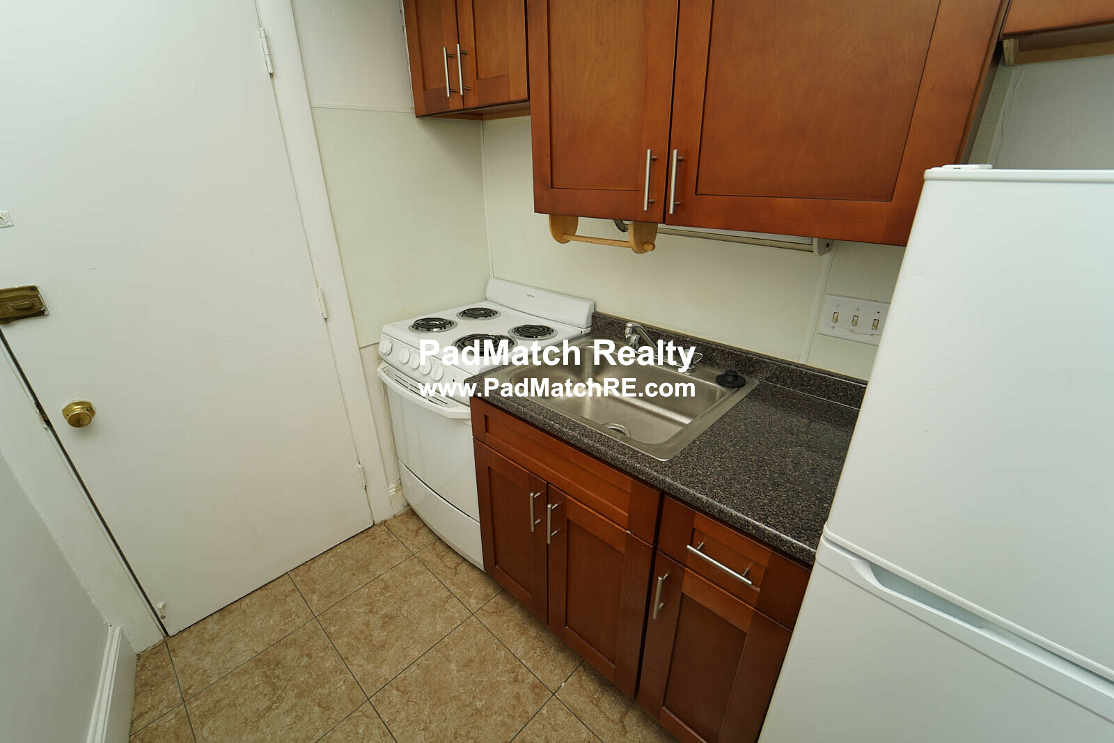 33 Lancaster Ter, Washington Square