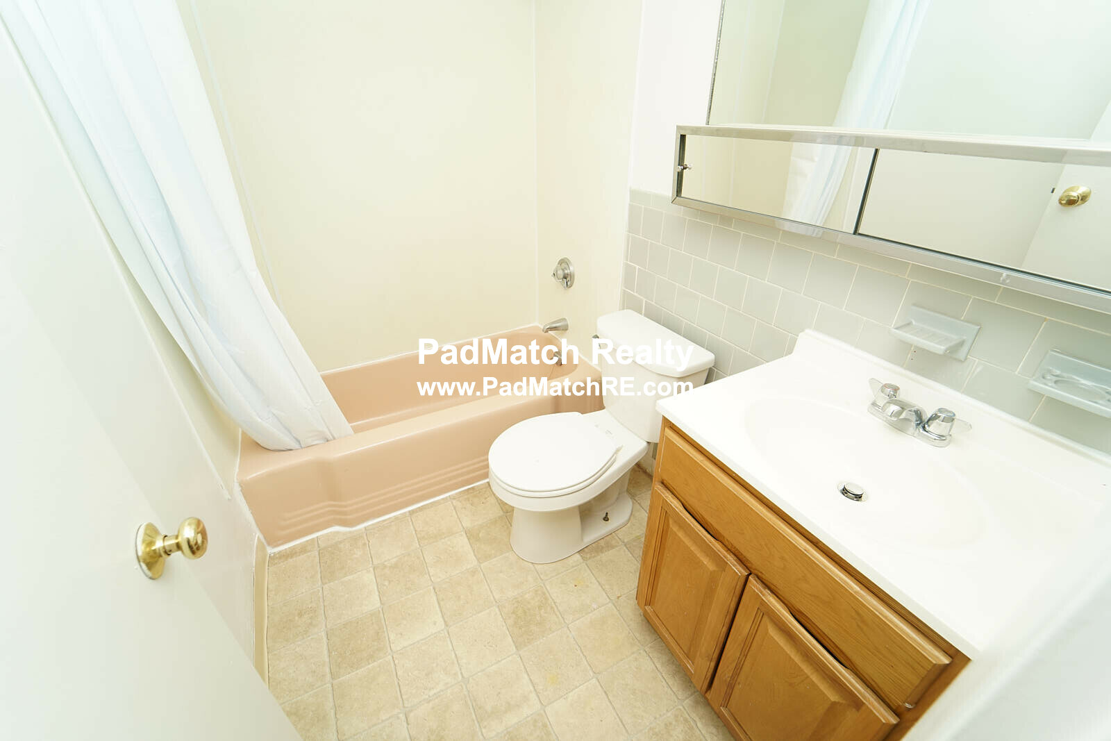 33 Lancaster Ter, Washington Square