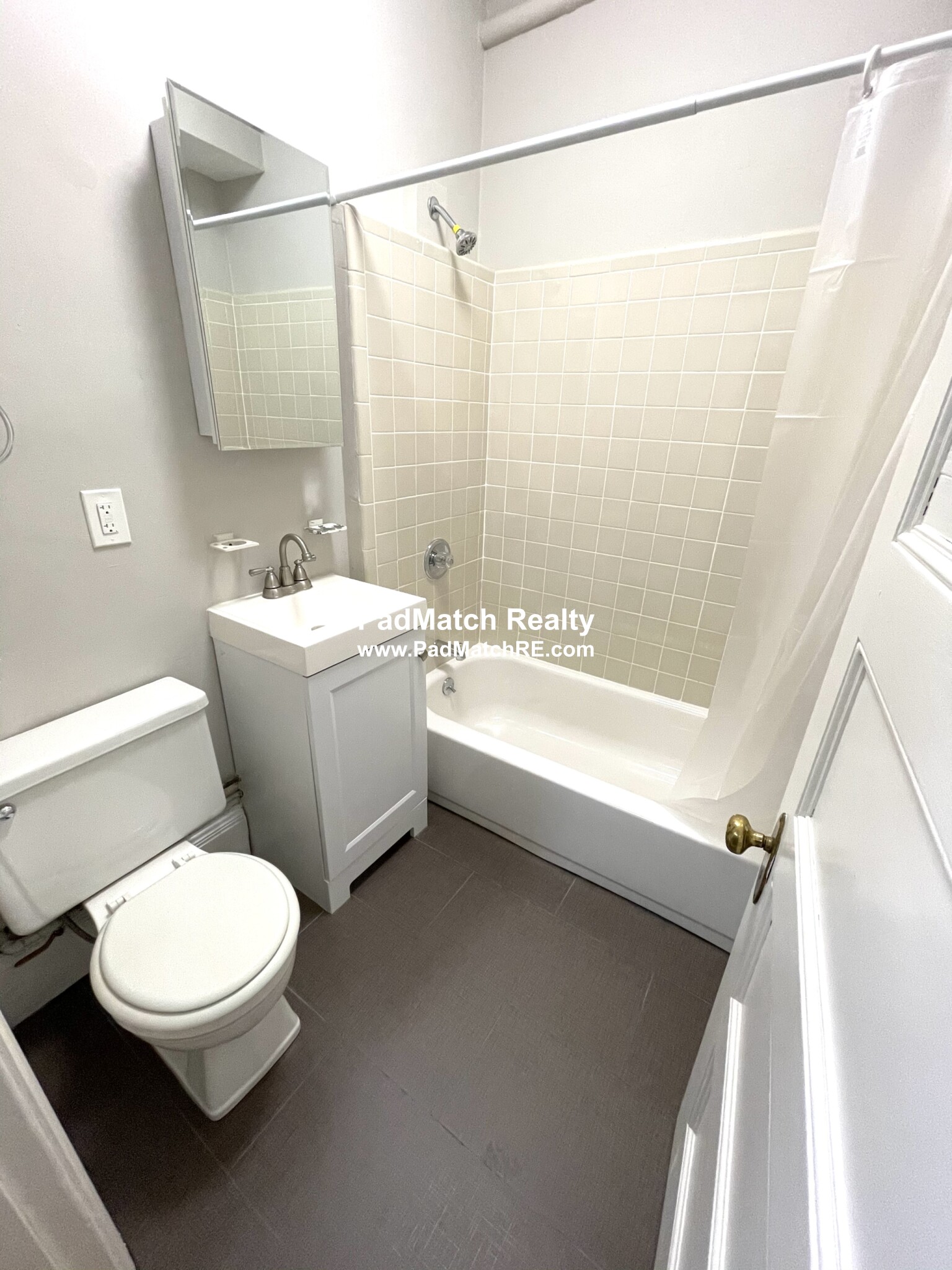 9 Sewall Ave, Coolidge Corner