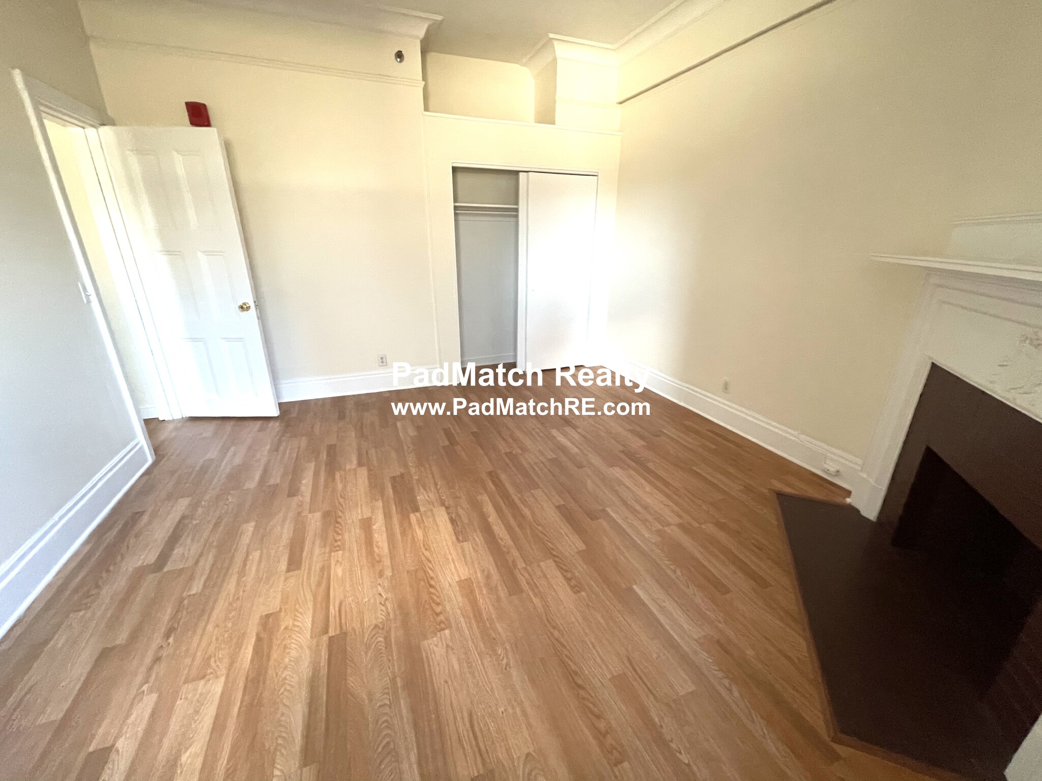 62 Boylston St, Bay Village