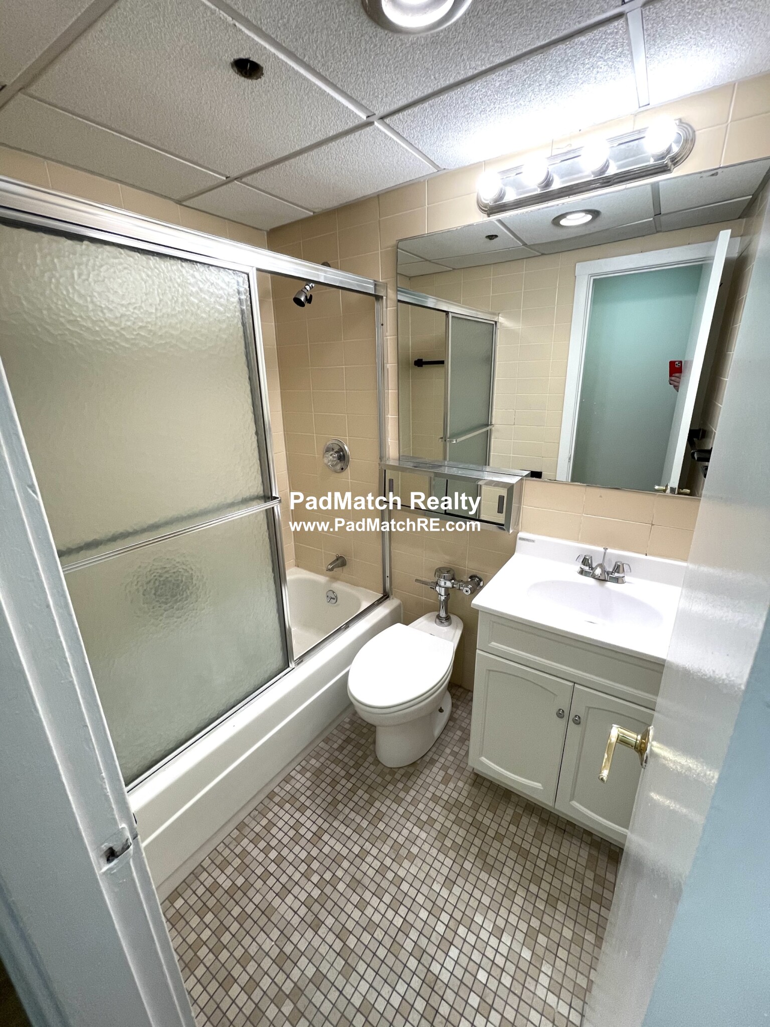 Photo 7 of 62 Boylston St. Unit L08