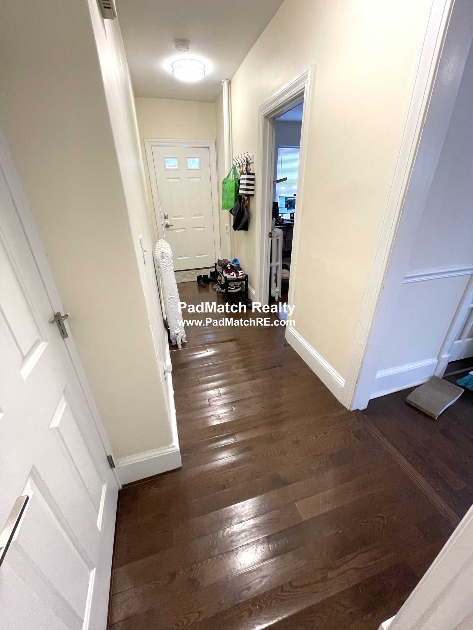 60 Woodlawn St, Jamaica Plain