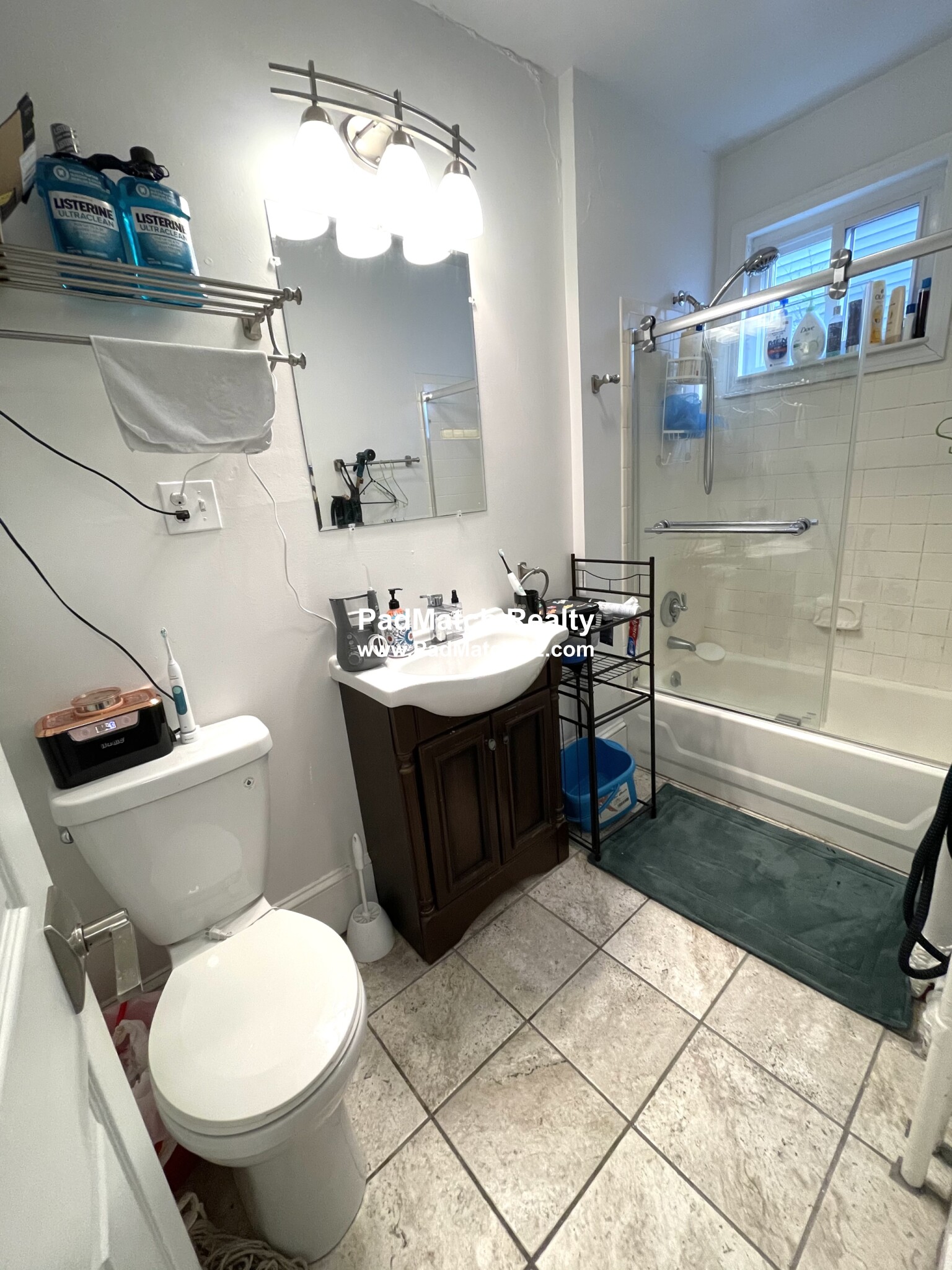 60 Woodlawn St, Jamaica Plain