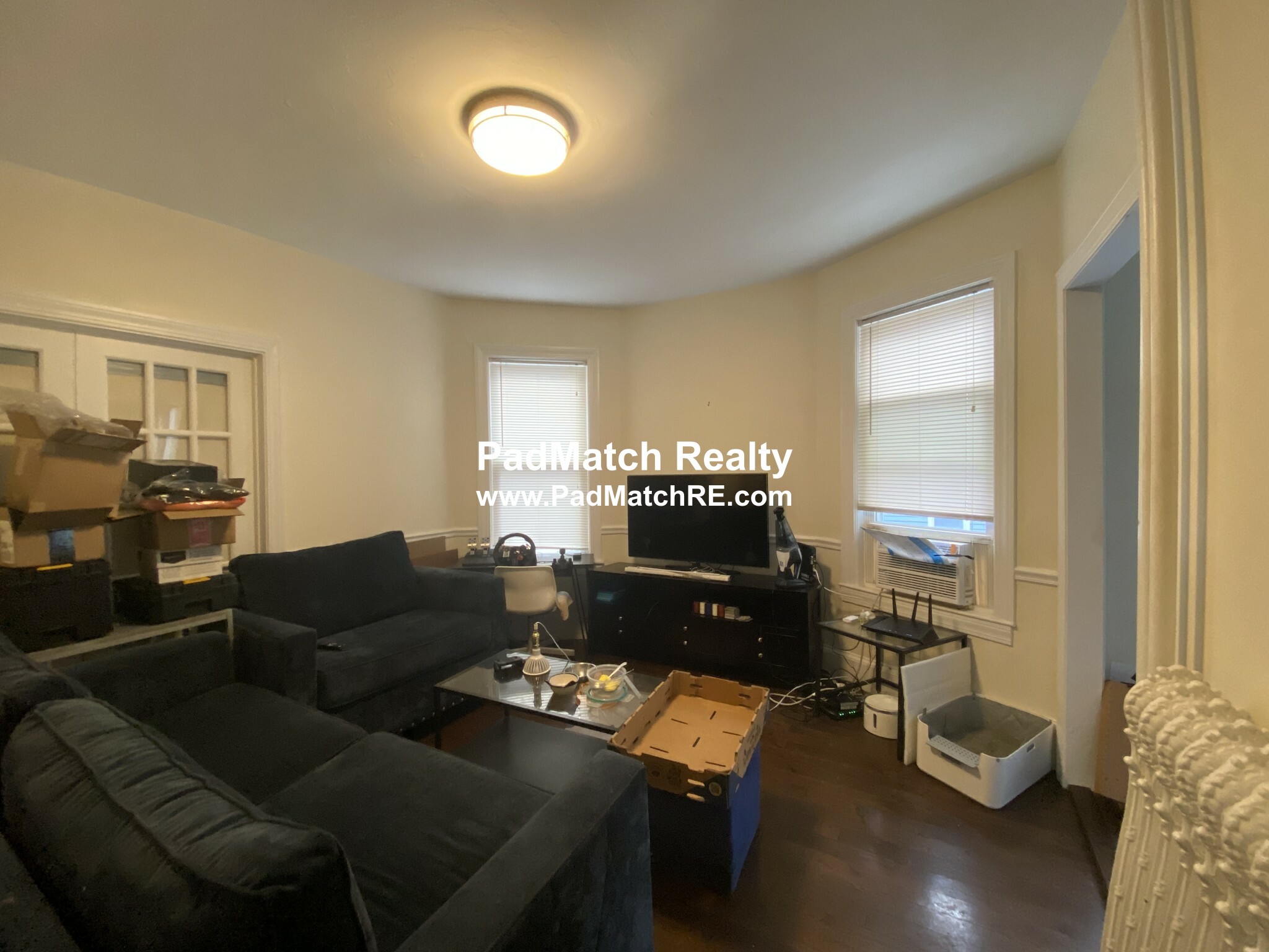 60 Woodlawn St, Jamaica Plain