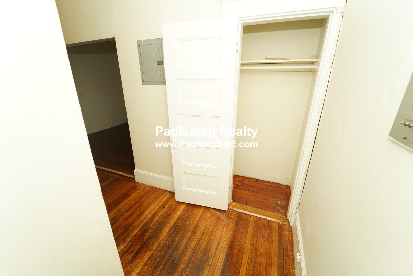 1595 Beacon St, Washington Square