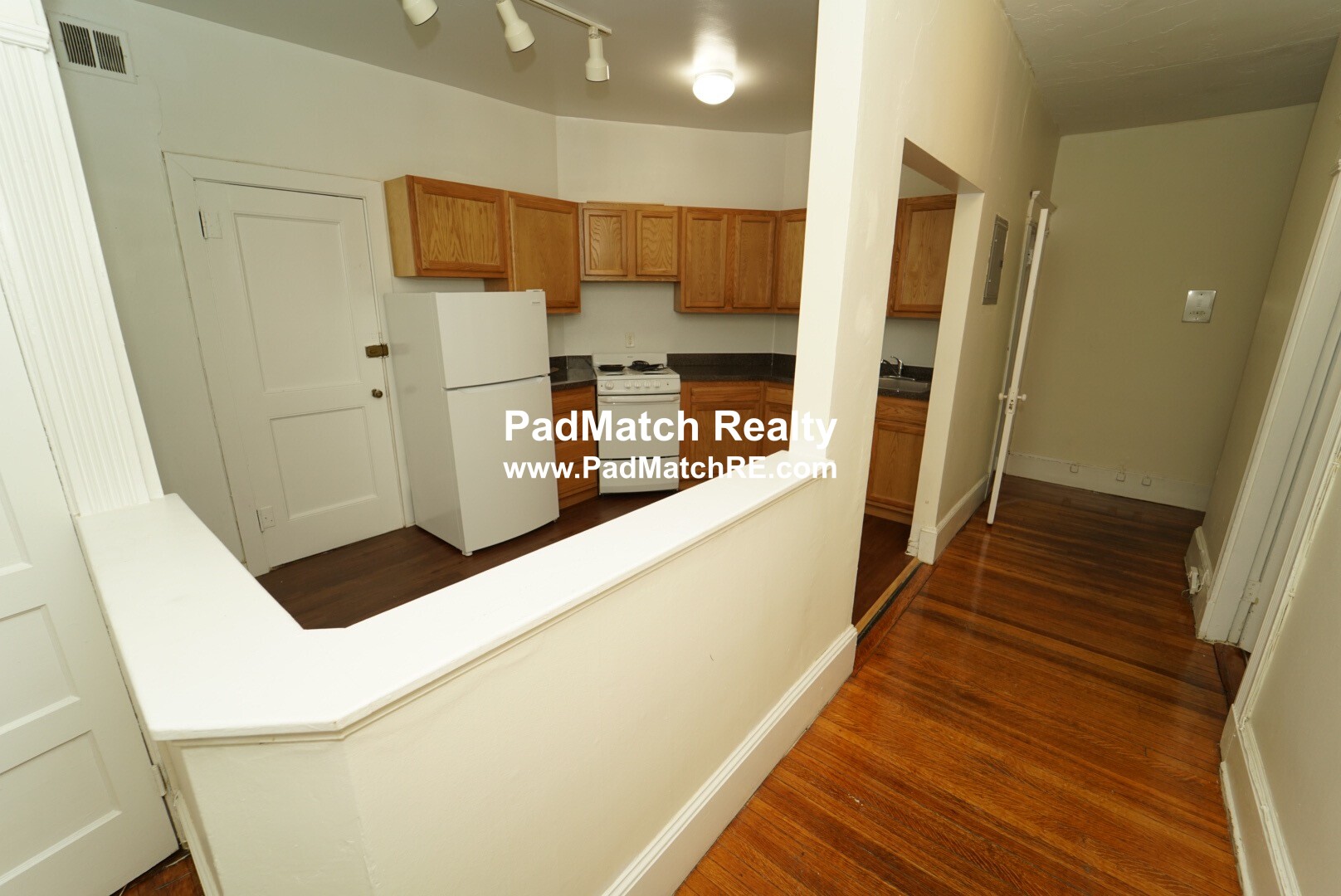 1595 Beacon St, Washington Square