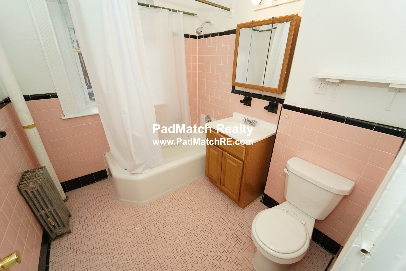 1595 Beacon St, Washington Square