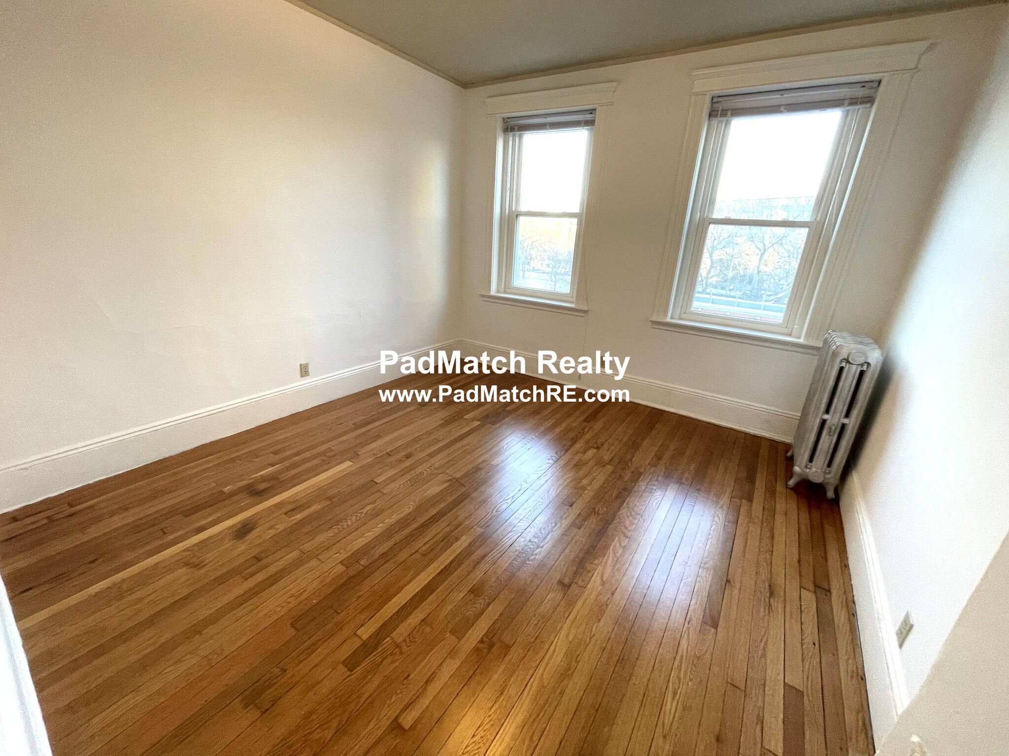 14 Palace Rd, Fenway