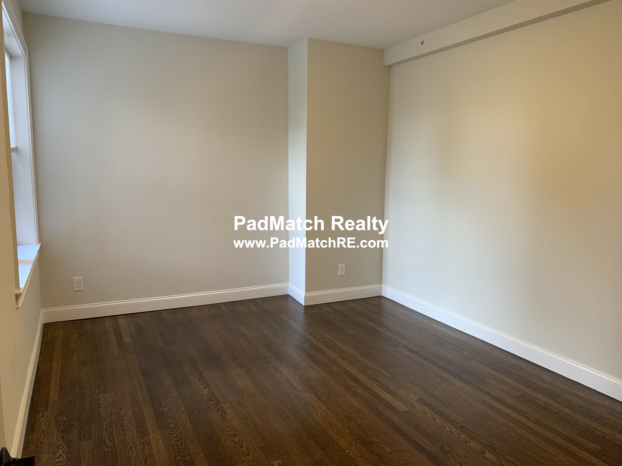 Photo 8 of 2017 Commonwealth Ave. Unit 4