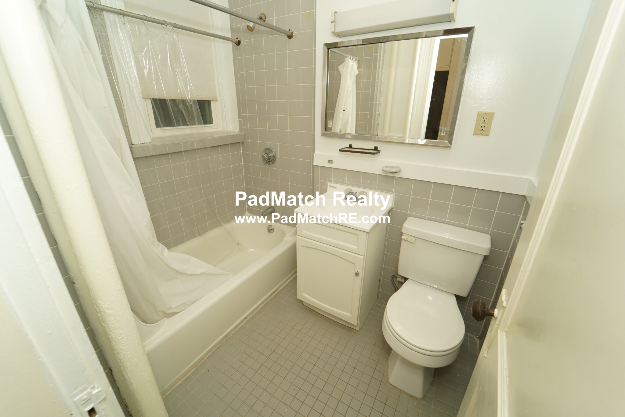 14 Palace Rd, Fenway