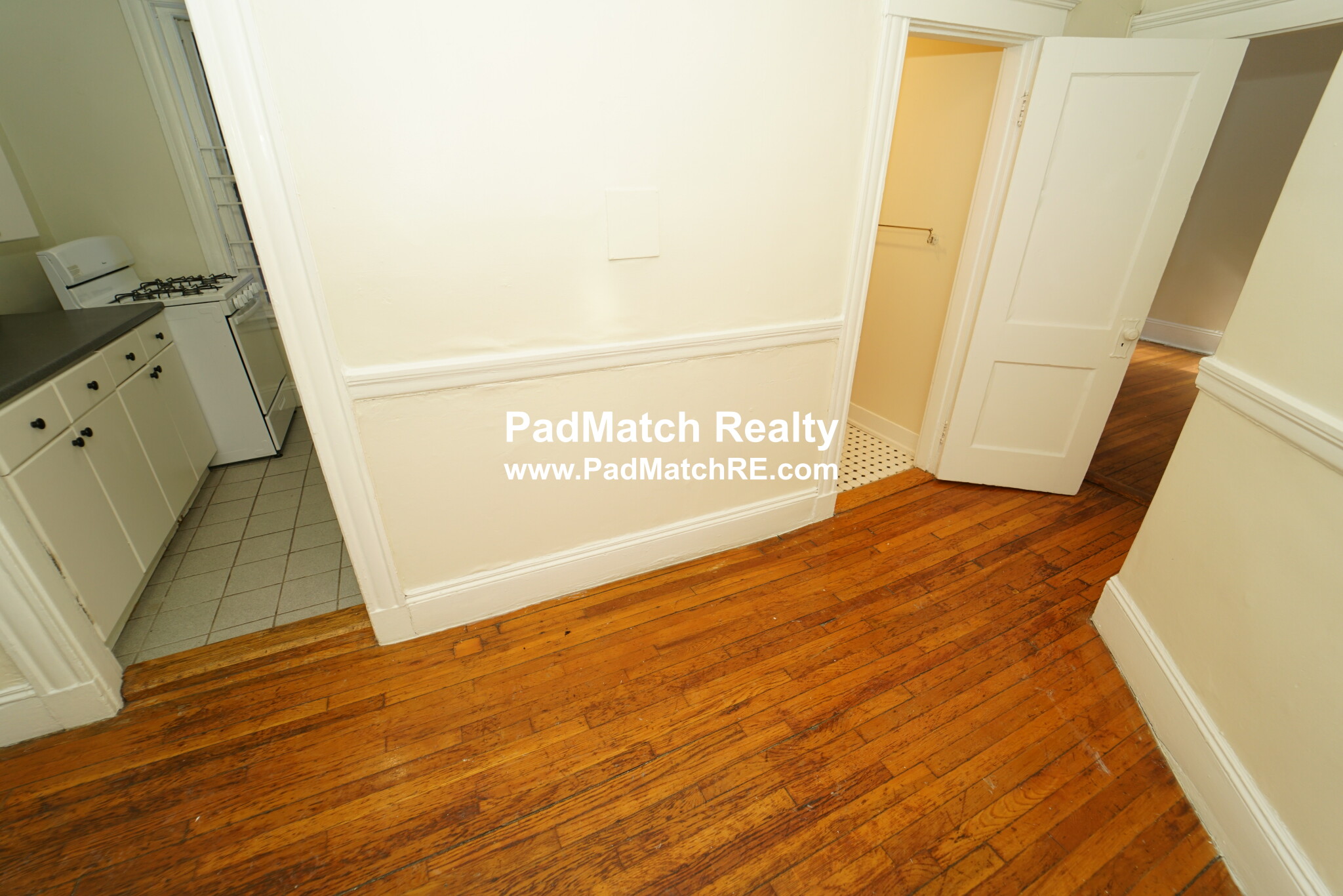 2 bed, 1 bath apartment for rent at 10 Lothian Rd Unit 1, Brighton — photo 5 of 15