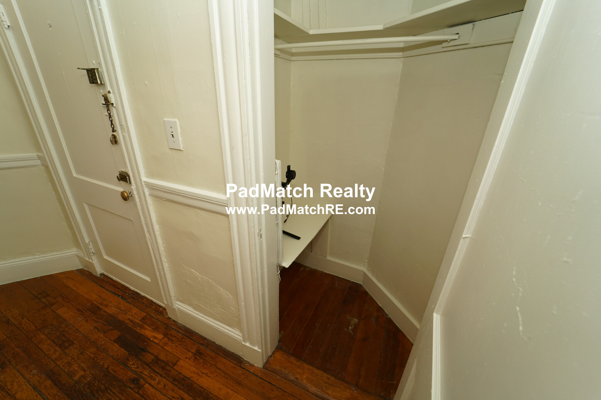 2 bed, 1 bath apartment for rent at 10 Lothian Rd Unit 1, Brighton — photo 4 of 15