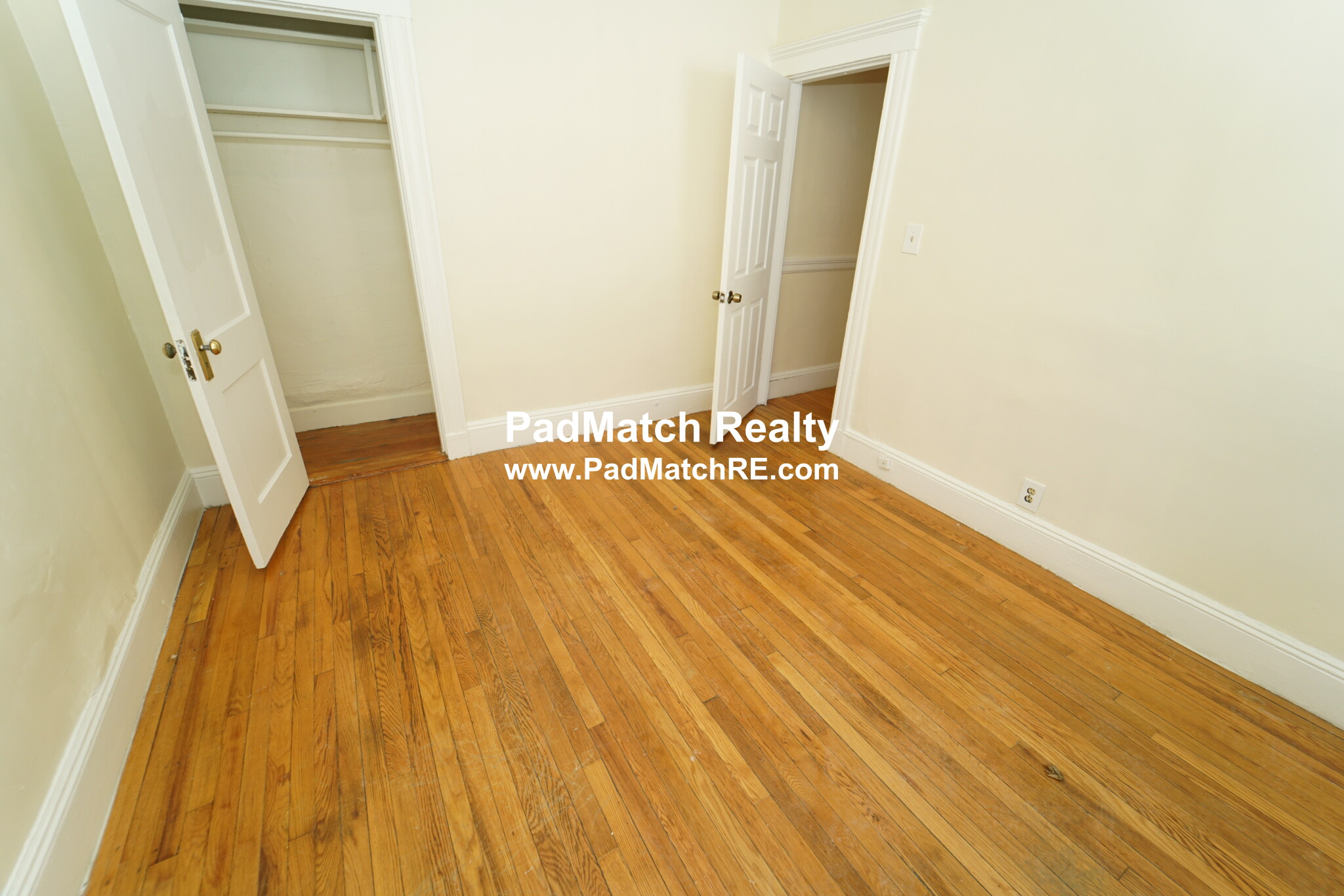 1 split bed, 1 bath apartment for rent at 10 Lothian Rd Unit 2, Brighton — photo 9 of 16