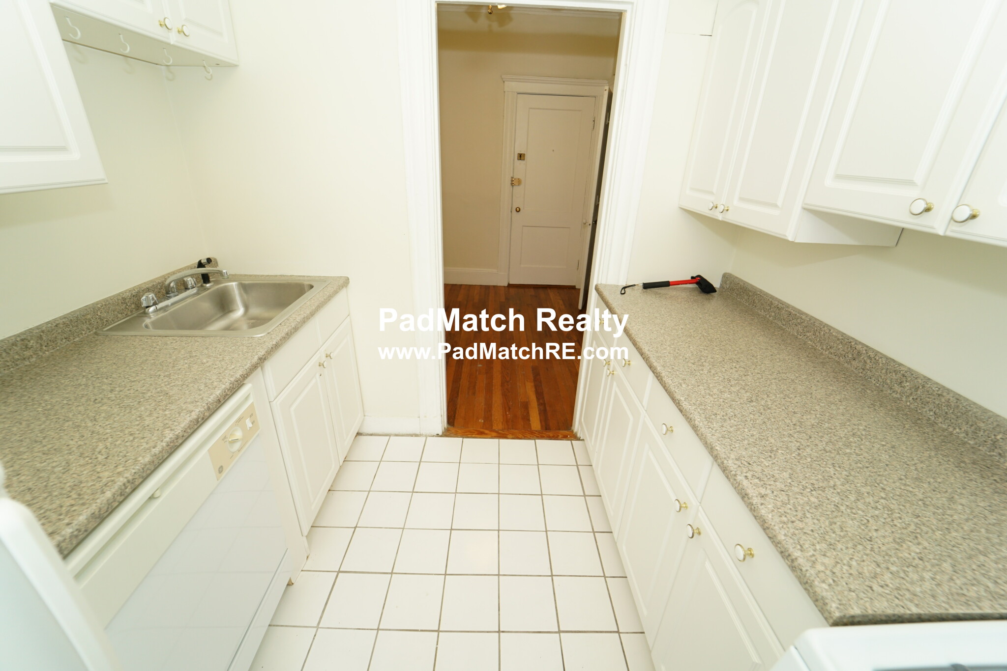 1 bed, 1 bath apartment for rent at 10 Lothian Rd Unit 9, Brighton — photo 7 of 18