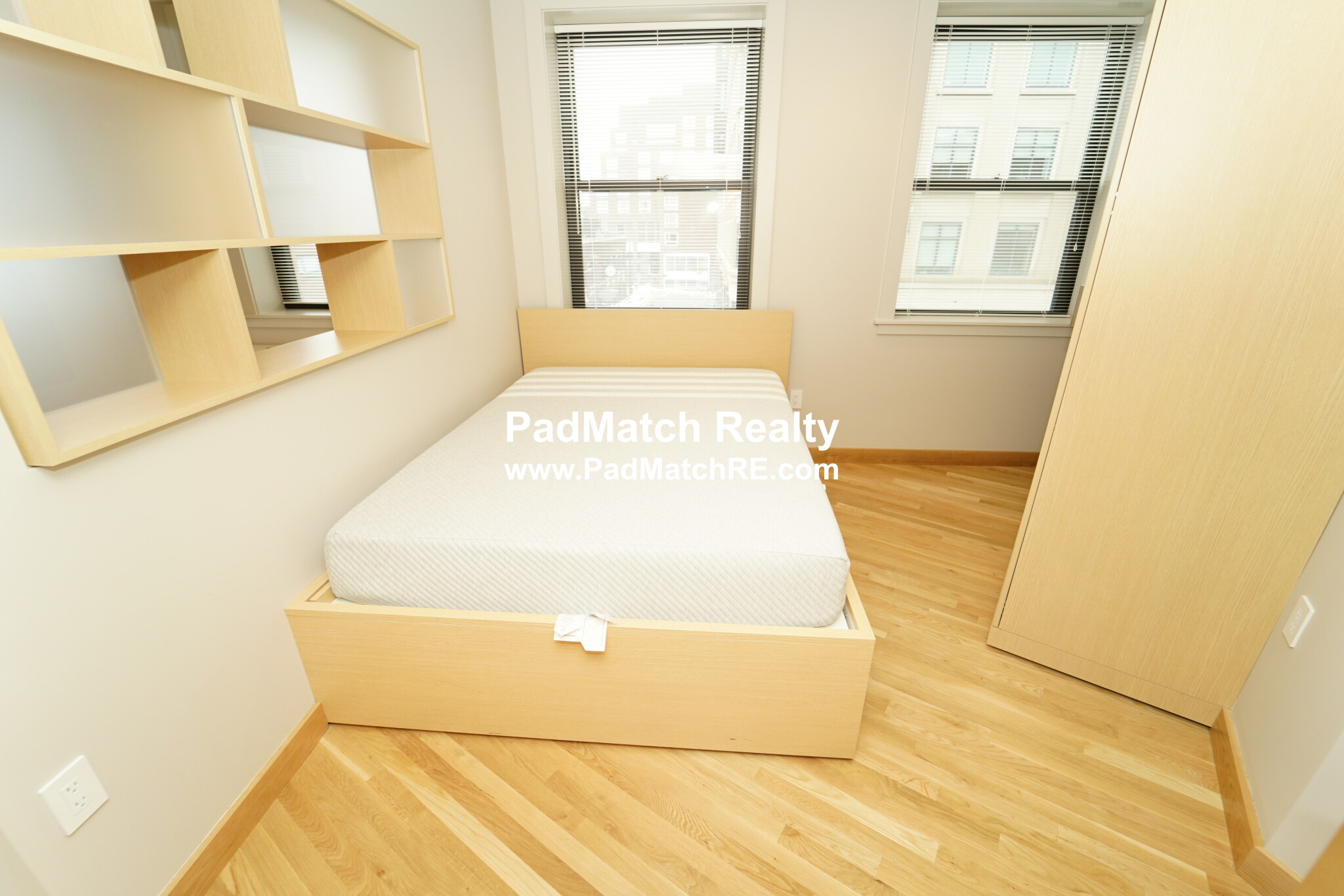 115 Mount Auburn St, Harvard Square