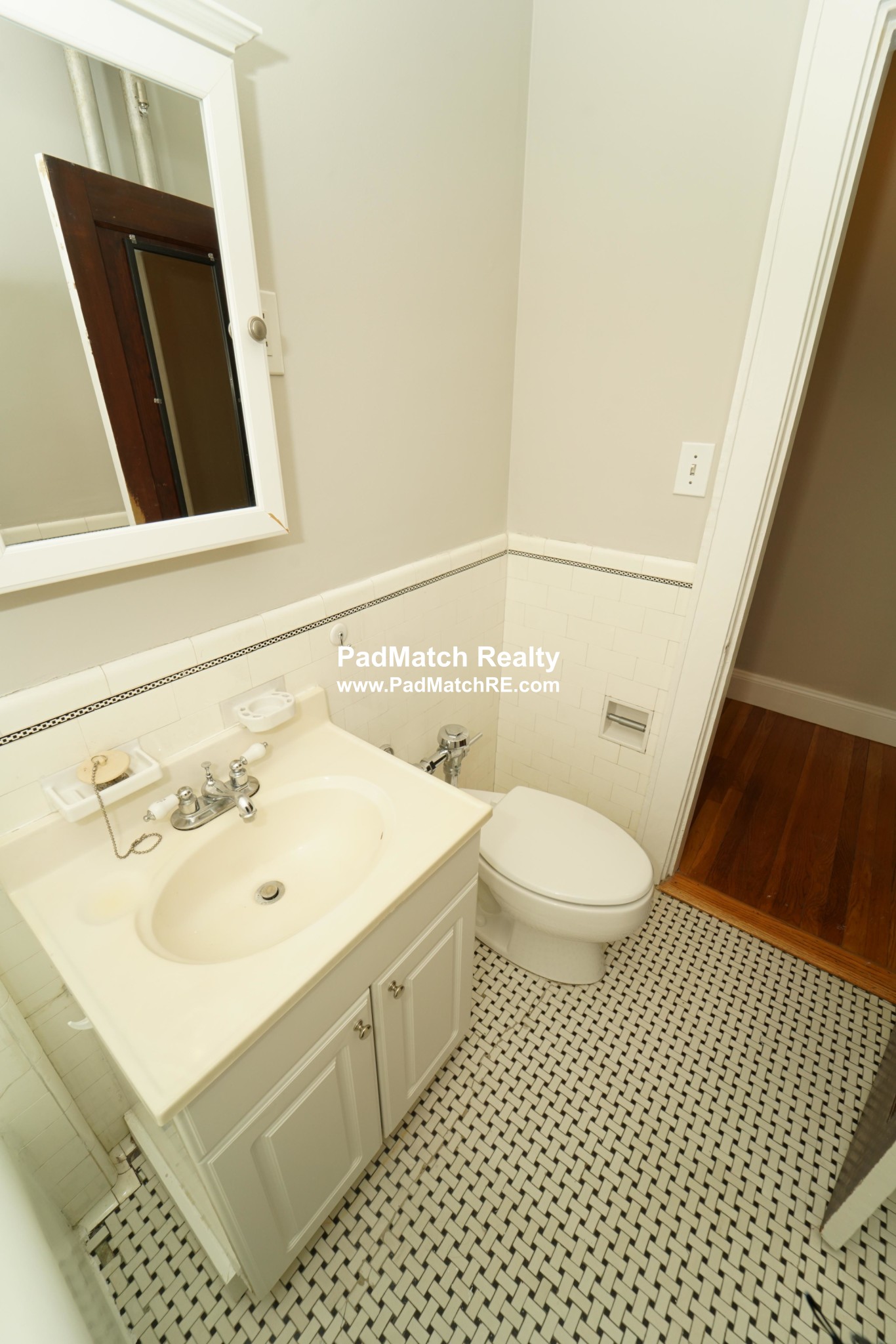 119 College Ave, Davis Square