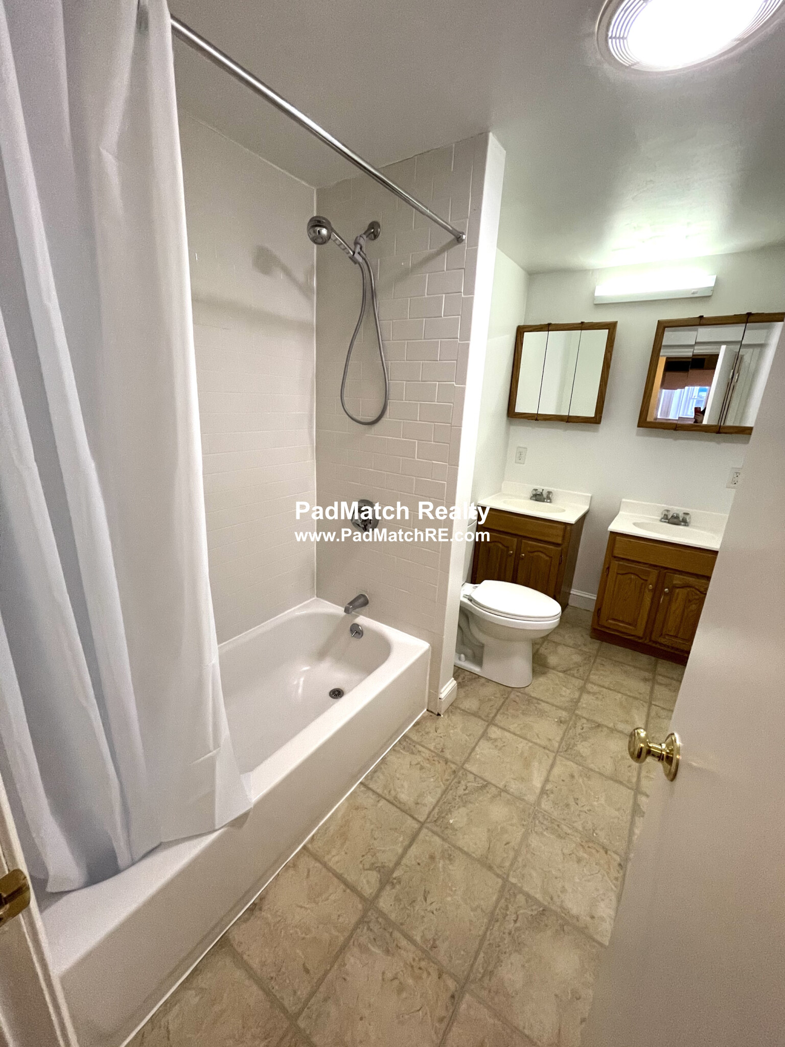 33 Lancaster Ter, Washington Square