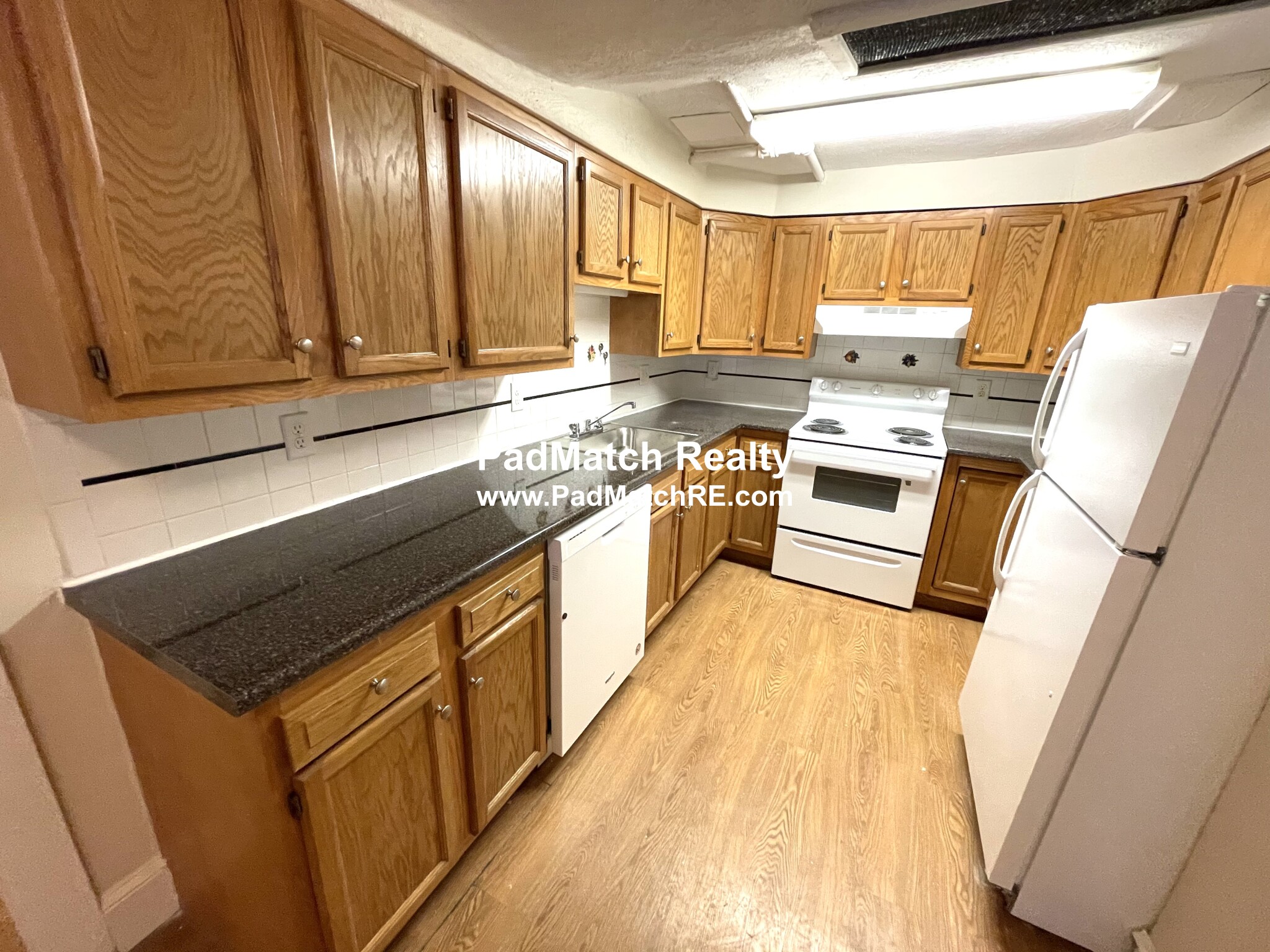 33 Lancaster Ter, Washington Square